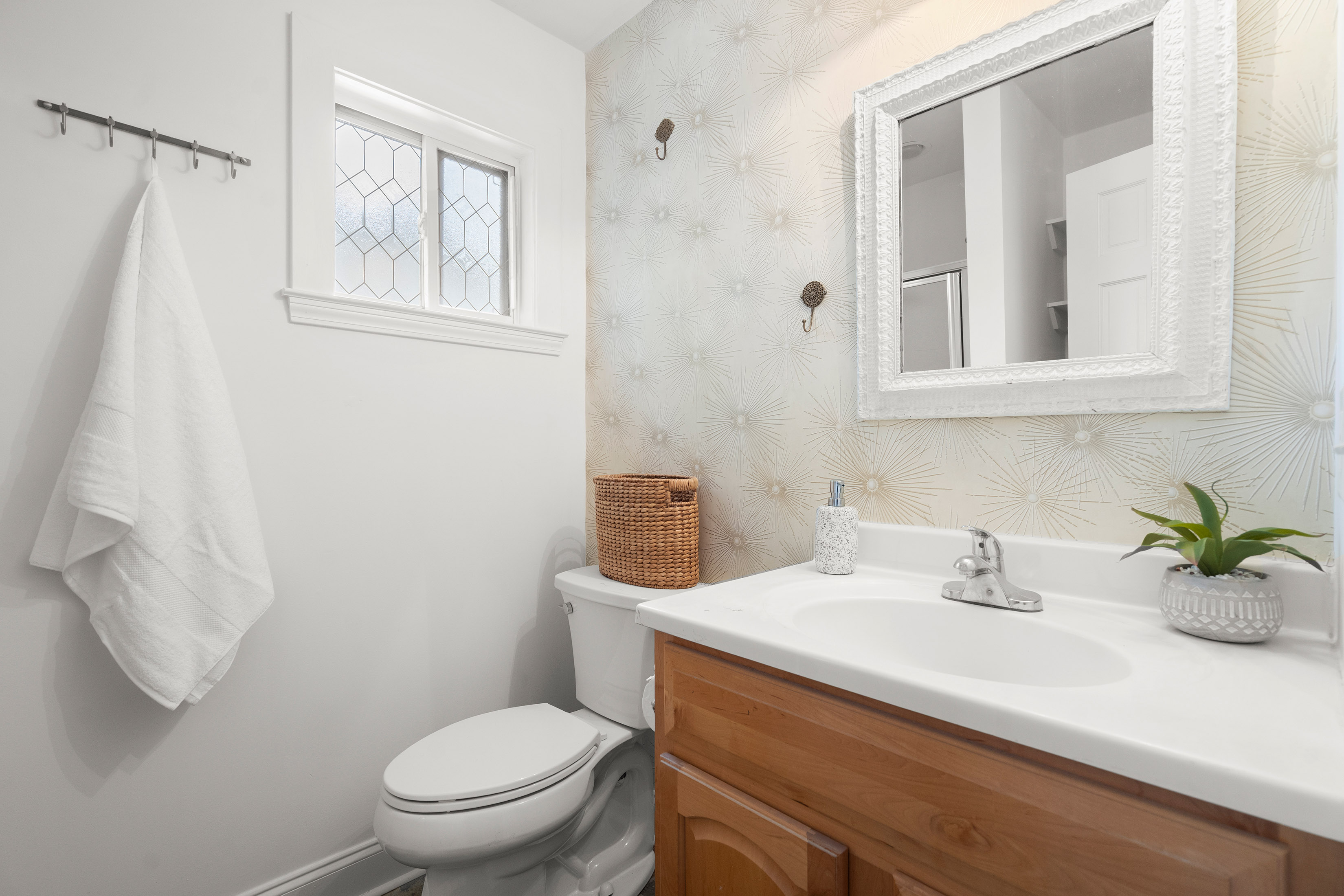  Charming Renovated 1935 Cottage in the Sought-After Underwood Hills Neighborhood - 物件實景