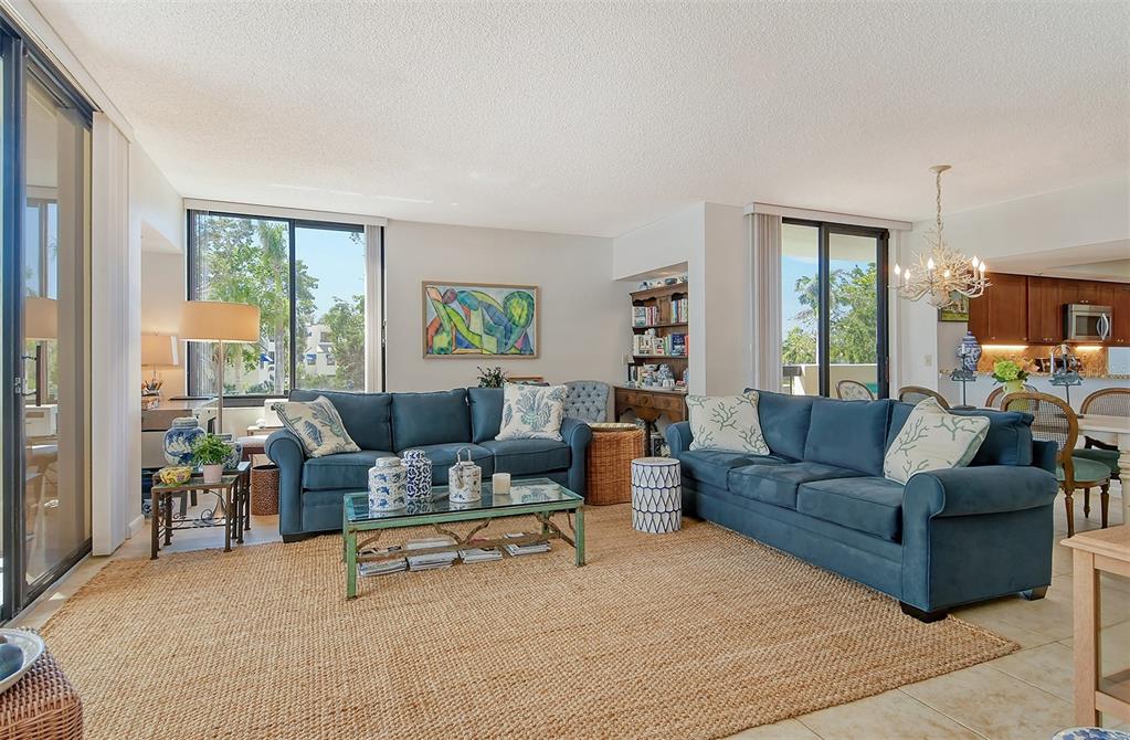 Longboat Key, Florida, 34228, United States, 2 Bedrooms Bedrooms, ,2 BathroomsBathrooms,Residential,For Sale,1989430