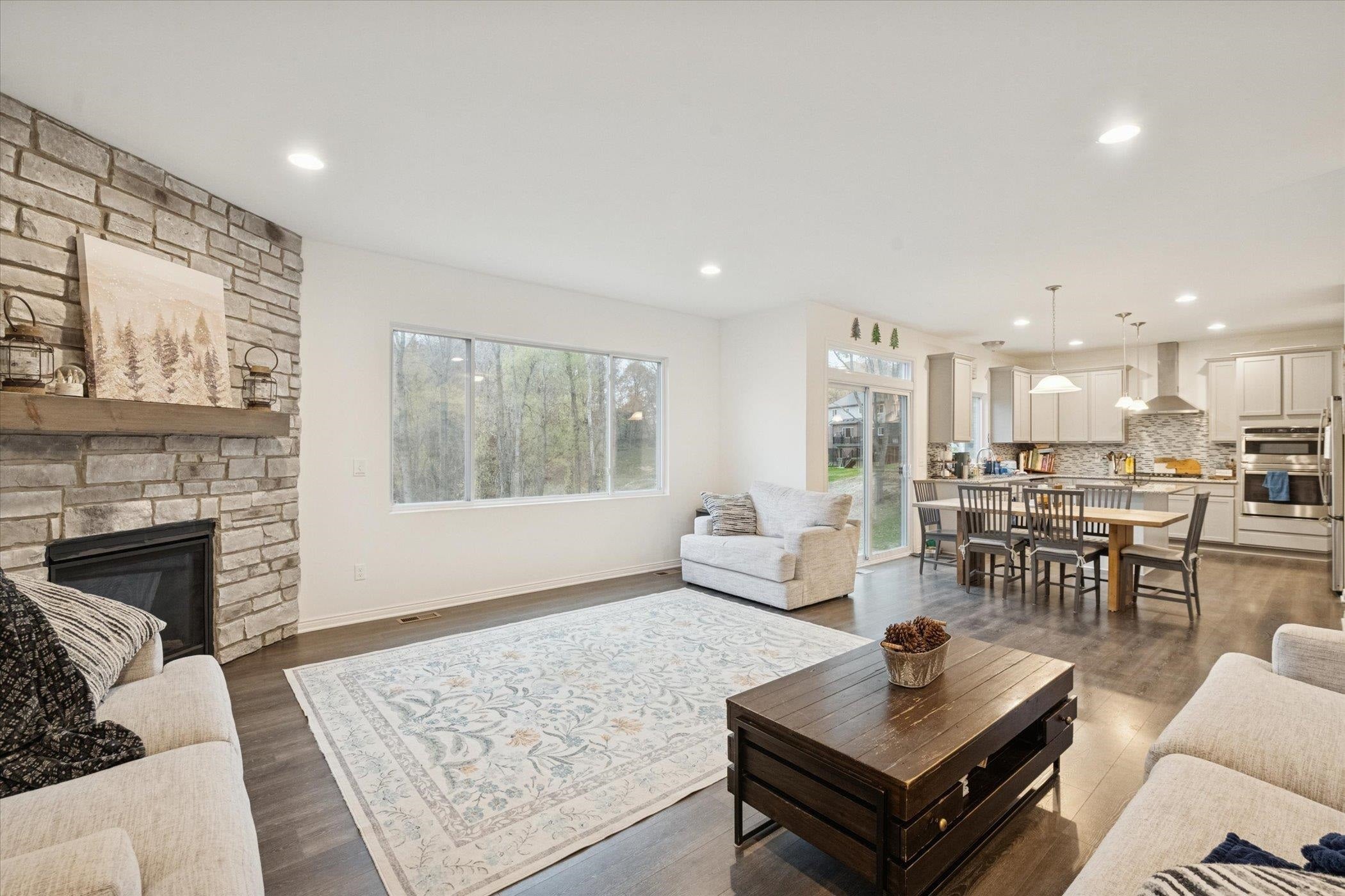 Ortonville, Michigan, 48462, United States, 5 Bedrooms Bedrooms, ,3 BathroomsBathrooms,Residential,For Sale,2008578