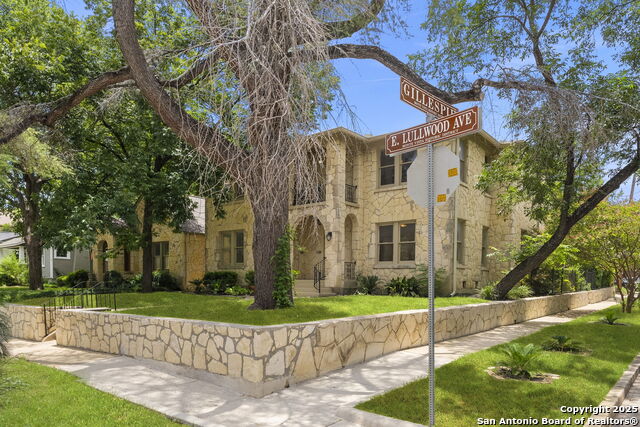 San Antonio, Texas, 78212, United States, 5 Bedrooms Bedrooms, ,4 BathroomsBathrooms,Residential,For Sale,1895451