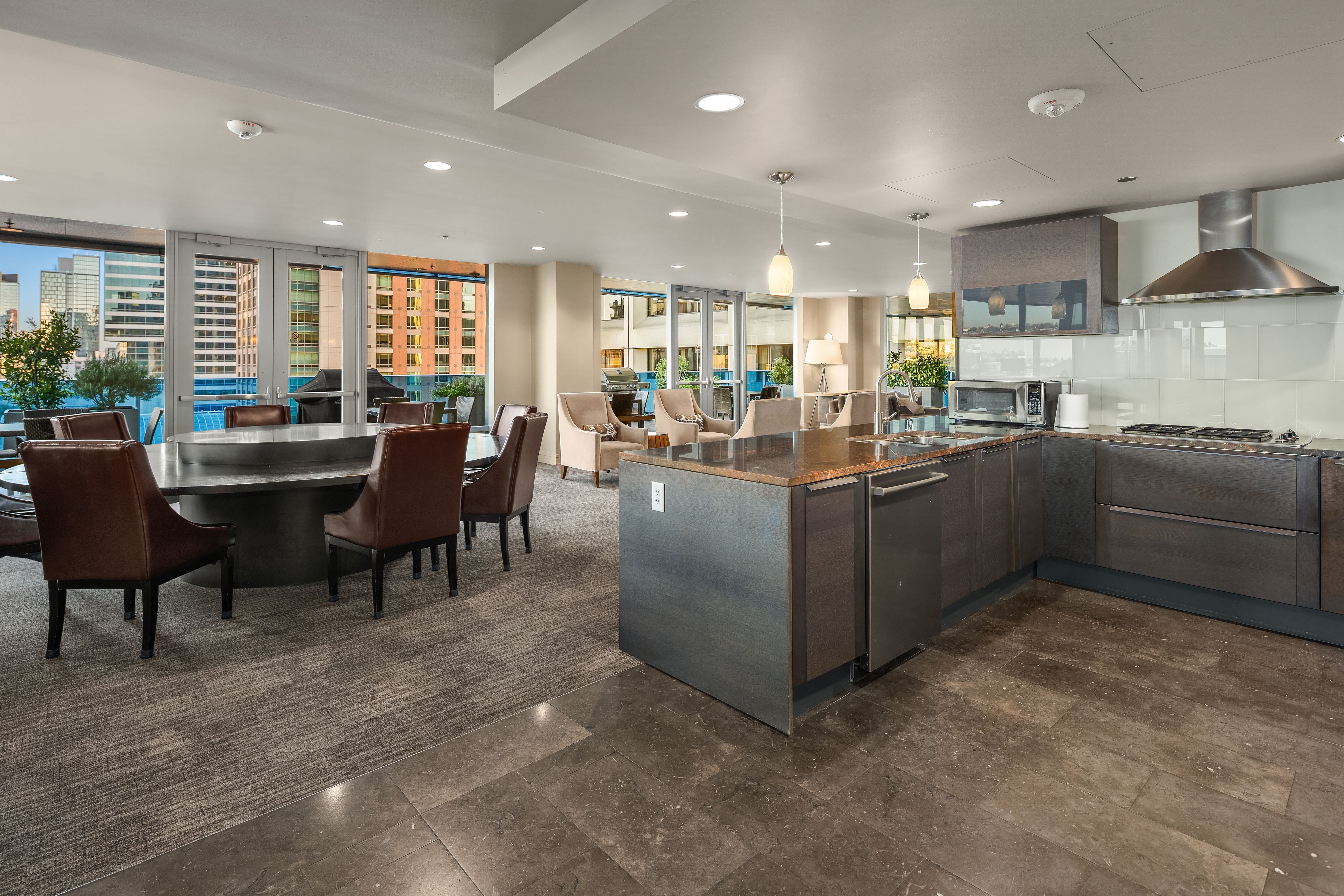  737 Olive Wy Unit #2910, Seattle, WA 98122 - 物件實景