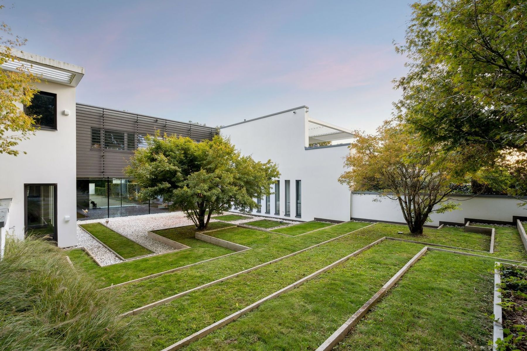  Exceptional property with contemporary architecture - 物件實景