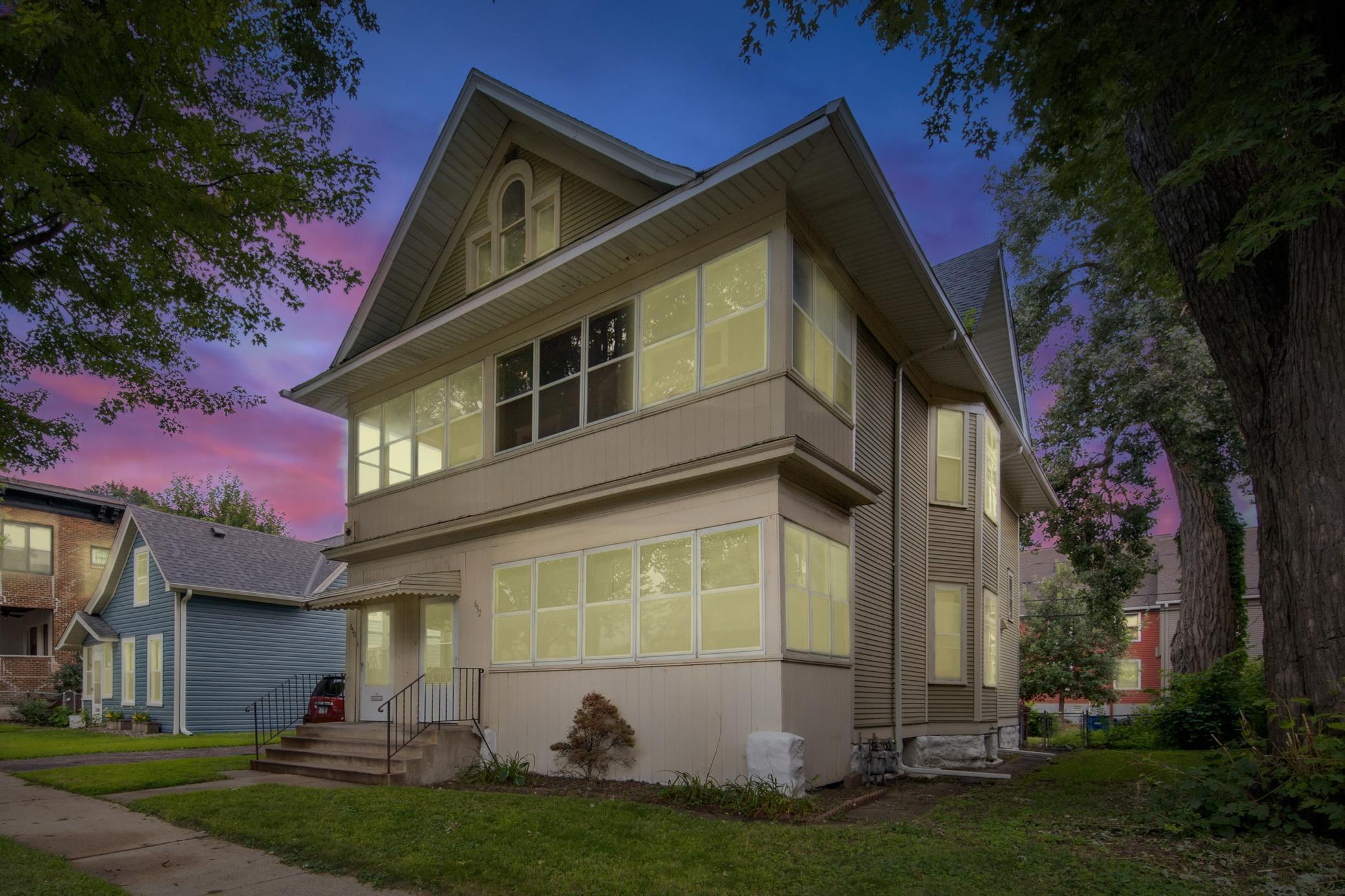 Saint Paul, Minnesota, 55104, United States, ,Residential,For Sale,1932616
