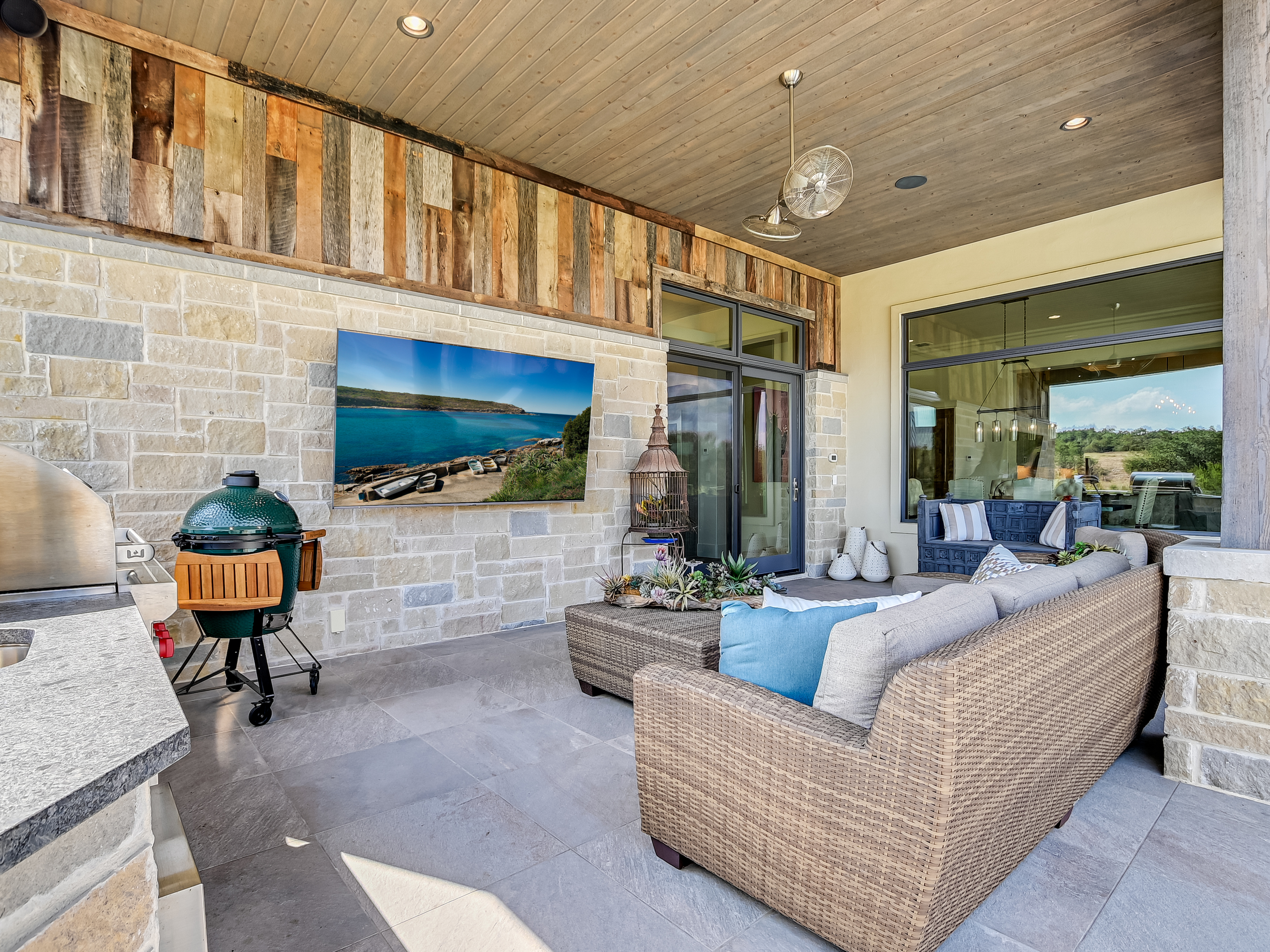  Refined Hill Country LIving - 物件實景