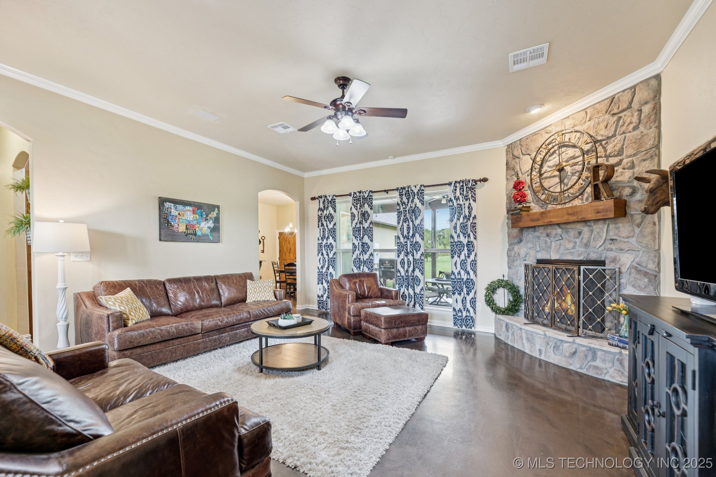 Sapulpa, Oklahoma, 74066, United States, 4 Bedrooms Bedrooms, ,4 BathroomsBathrooms,Residential,For Sale,1940003