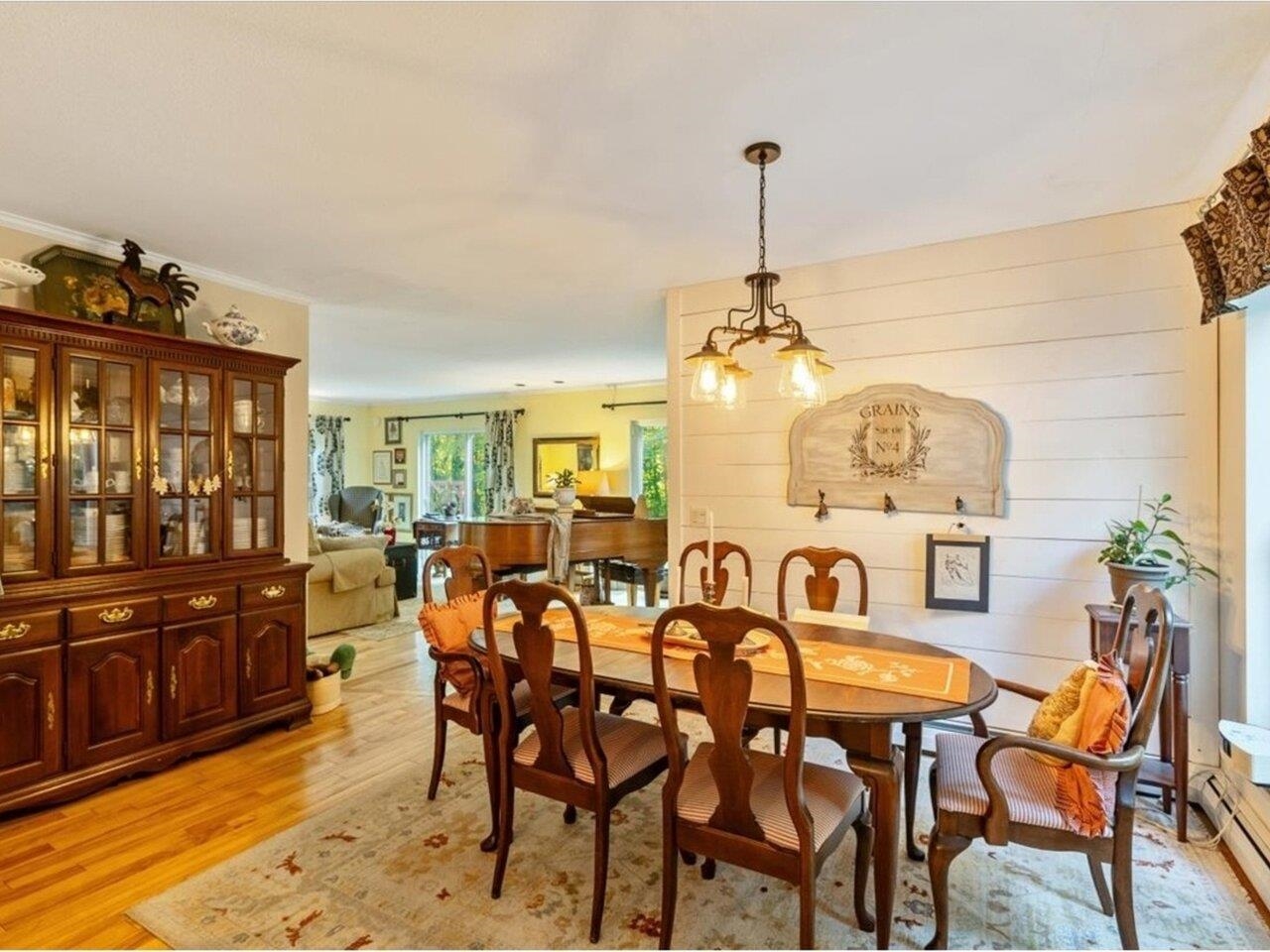 Georgia, Vermont, 05478, United States, 4 Bedrooms Bedrooms, ,2 BathroomsBathrooms,Residential,For Sale,1950830