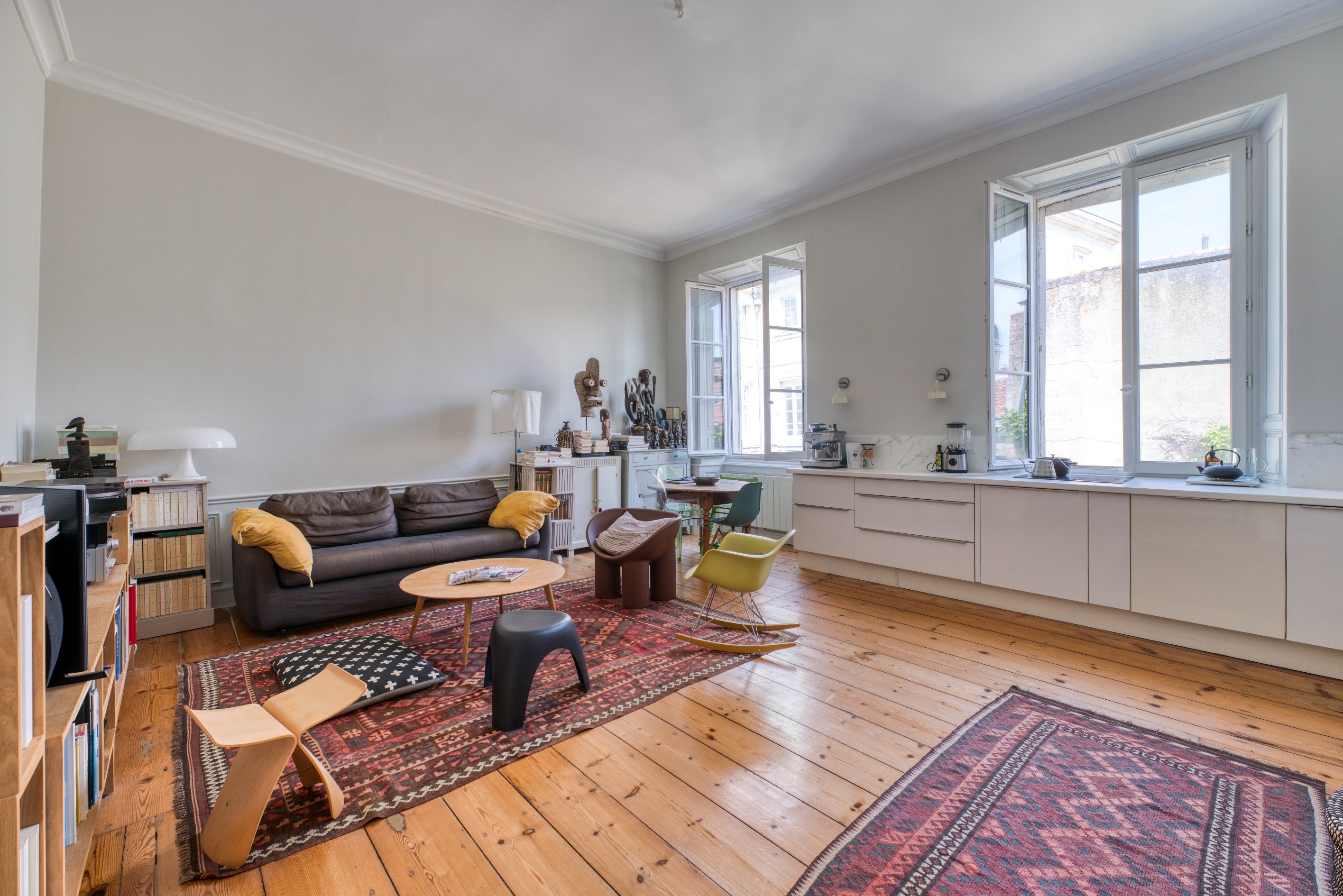  A refined urban retreat, ideally located just steps from the harbour and the ci… - 物件實景