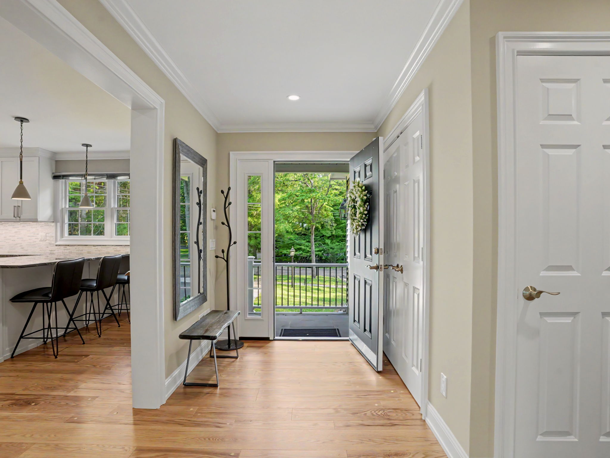  Turn-Key North Stamford Ranch with Private Pond Views - 物件實景