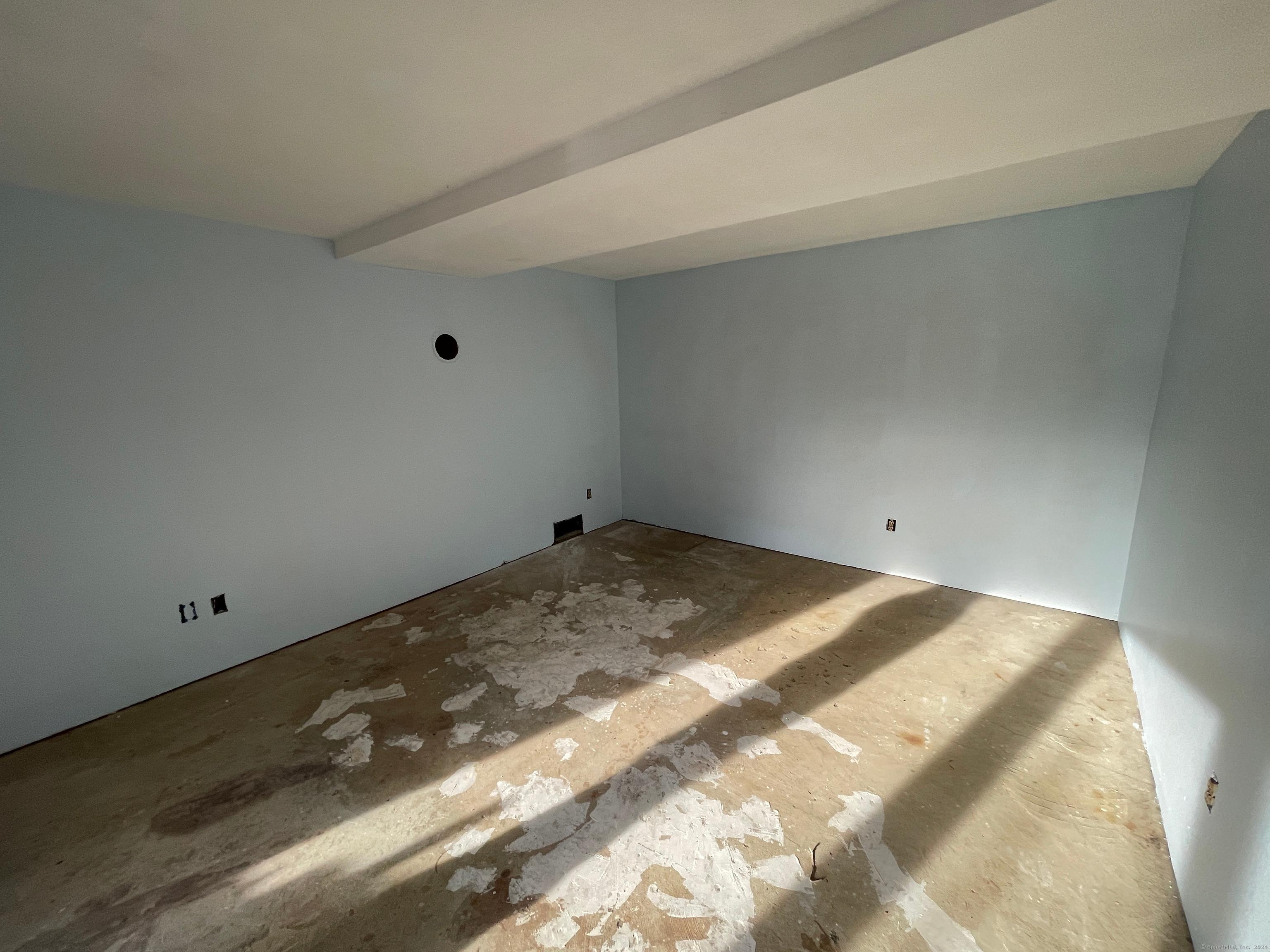 Litchfield, Connecticut, 06759, United States, 3 Bedrooms Bedrooms, ,3 BathroomsBathrooms,Residential,For Sale,1937635