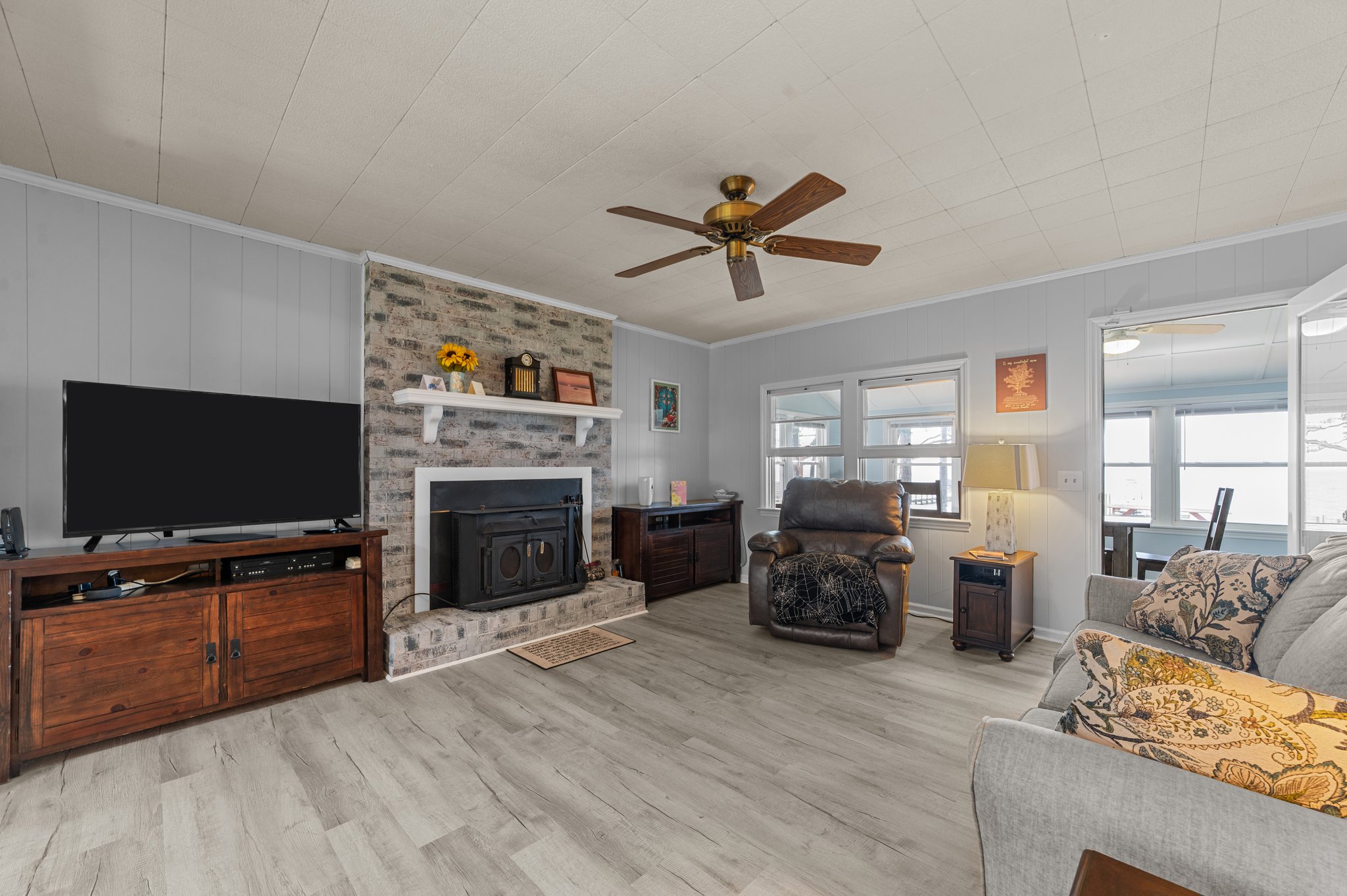 Belhaven, North Carolina, 27810, United States, 3 Bedrooms Bedrooms, ,1 BathroomBathrooms,Residential,For Sale,1944944