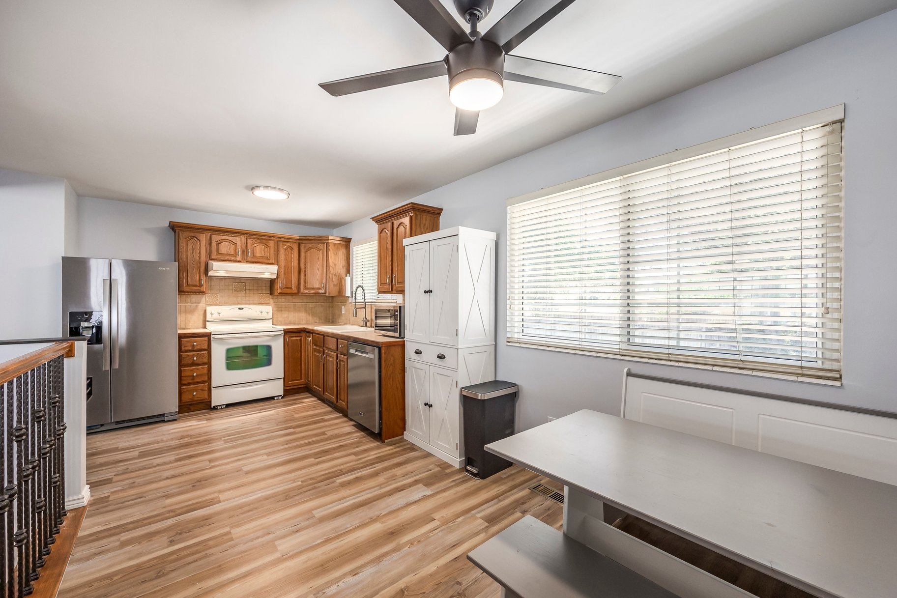  Darling Start Home in East Sandy - 物件實景