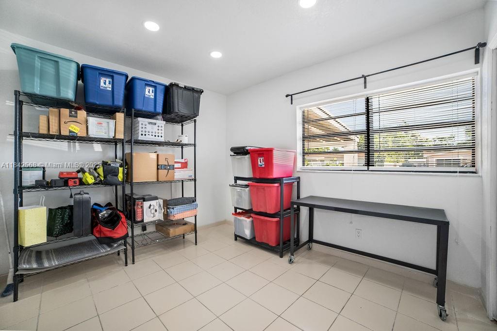 Miami, Florida, 33155, United States, 4 Bedrooms Bedrooms, ,3 BathroomsBathrooms,Residential,For Sale,1897707