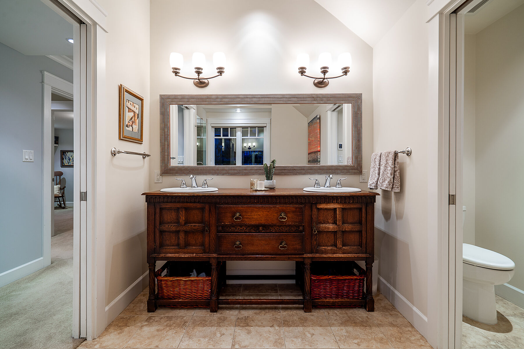  Ideal Dundarave Location - 物件實景