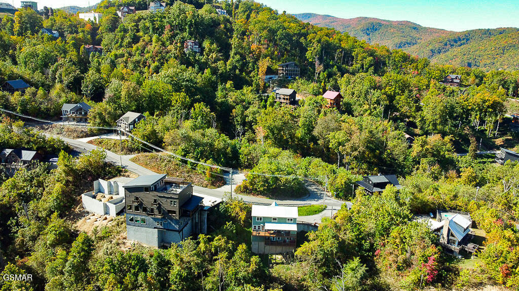 Gatlinburg, Tennessee, 37738, United States, 4 Bedrooms Bedrooms, ,6 BathroomsBathrooms,Residential,For Sale,1976574