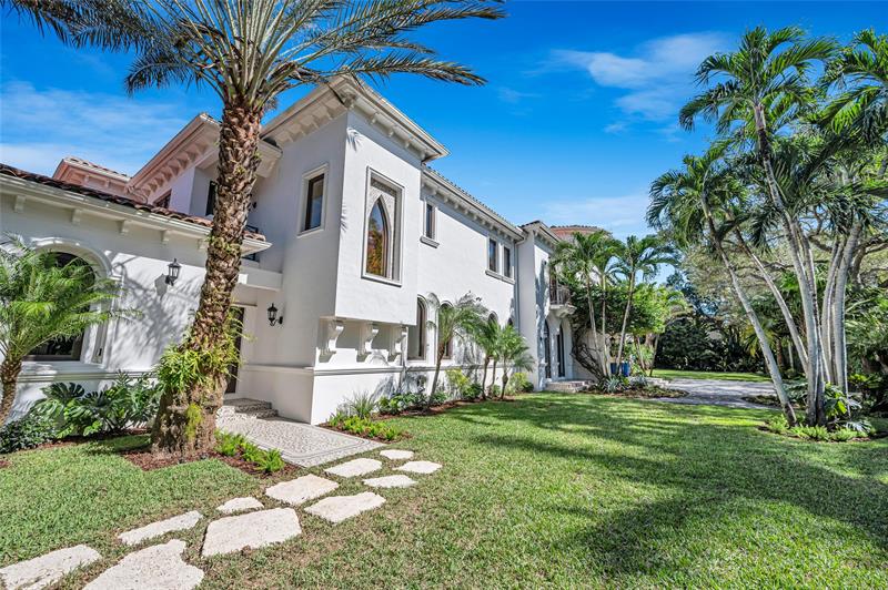 Miami, Florida, 33143, United States, 8 Bedrooms Bedrooms, ,10 BathroomsBathrooms,Residential,For Sale,1989350