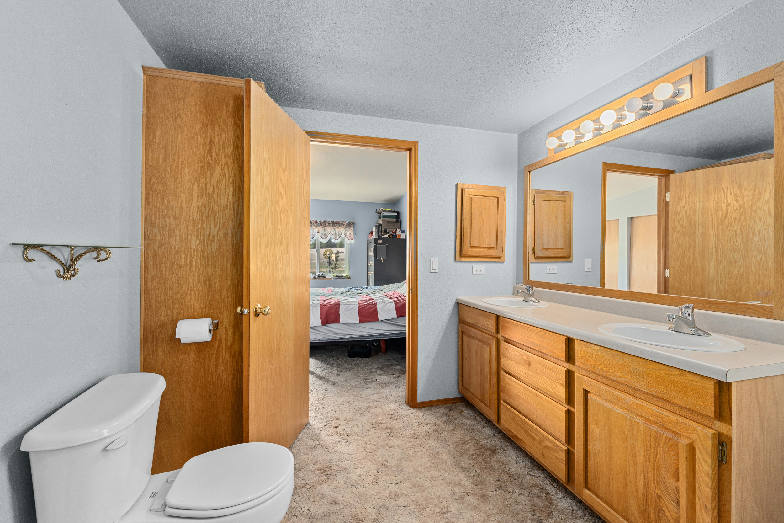 Colville, Washington, 99114, United States, 2 Bedrooms Bedrooms, ,3 BathroomsBathrooms,Residential,For Sale,1763209