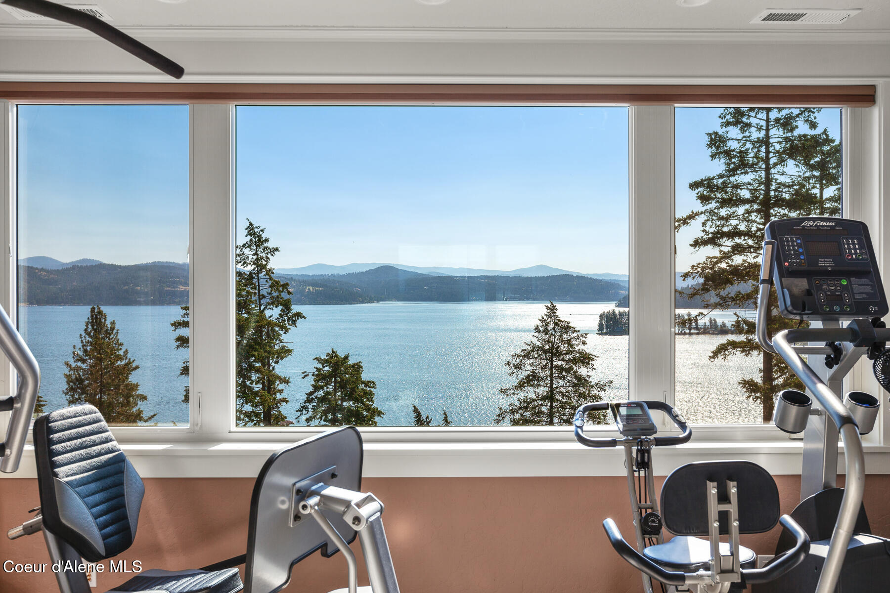 4173 S ISAAC STEVENS RD, Coeur d'Alene, Idaho, 83814, United States, 4 Bedrooms Bedrooms, ,3 BathroomsBathrooms,Residential,For Sale,4173 S ISAAC STEVENS RD,1665234