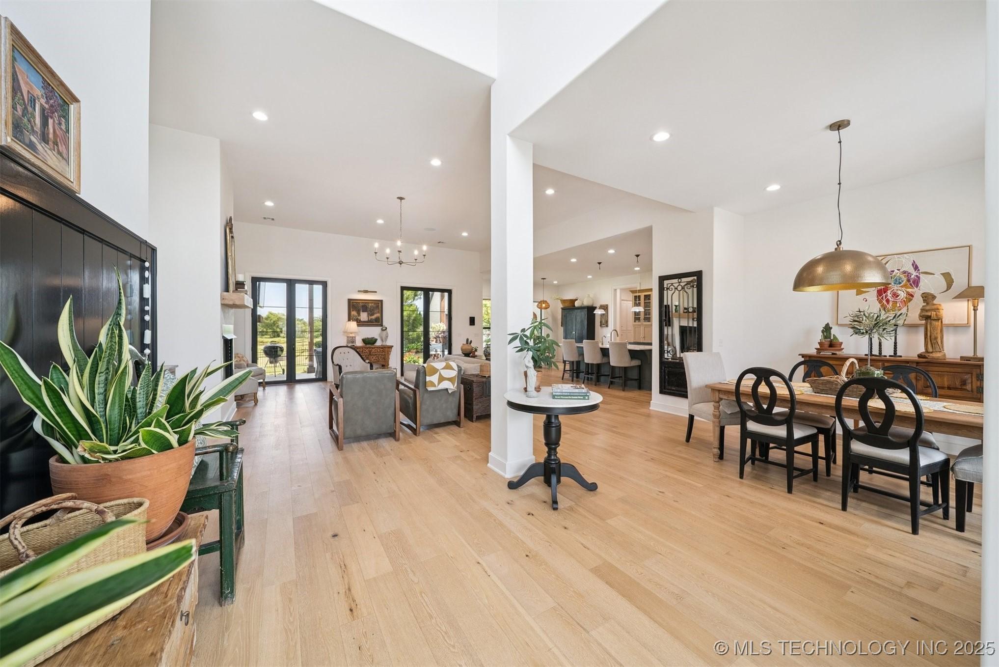 Broken Arrow, Oklahoma, 74014, United States, 4 Bedrooms Bedrooms, ,4 BathroomsBathrooms,Residential,For Sale,1983128