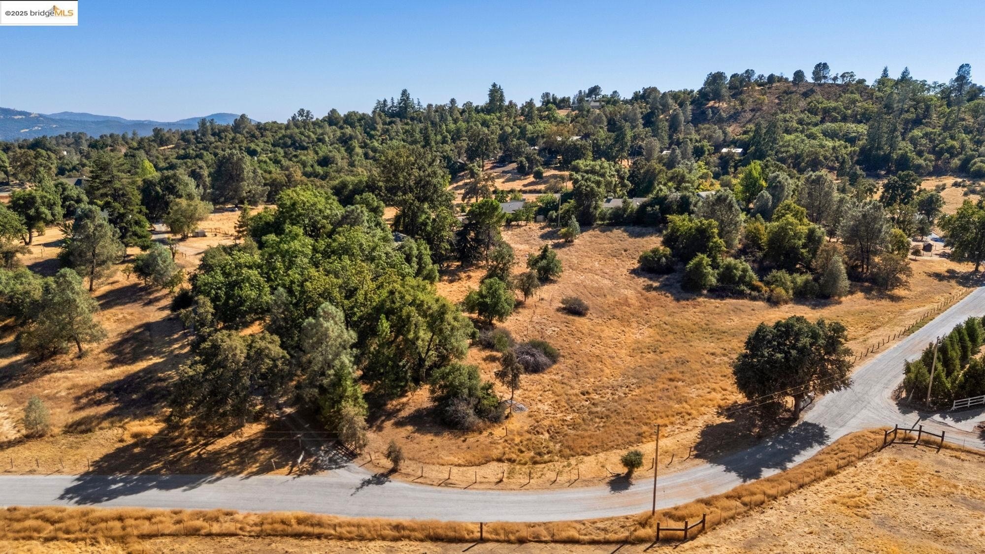 Sonora, California, 95370, United States, 4 Bedrooms Bedrooms, ,2 BathroomsBathrooms,Residential,For Sale,1934217