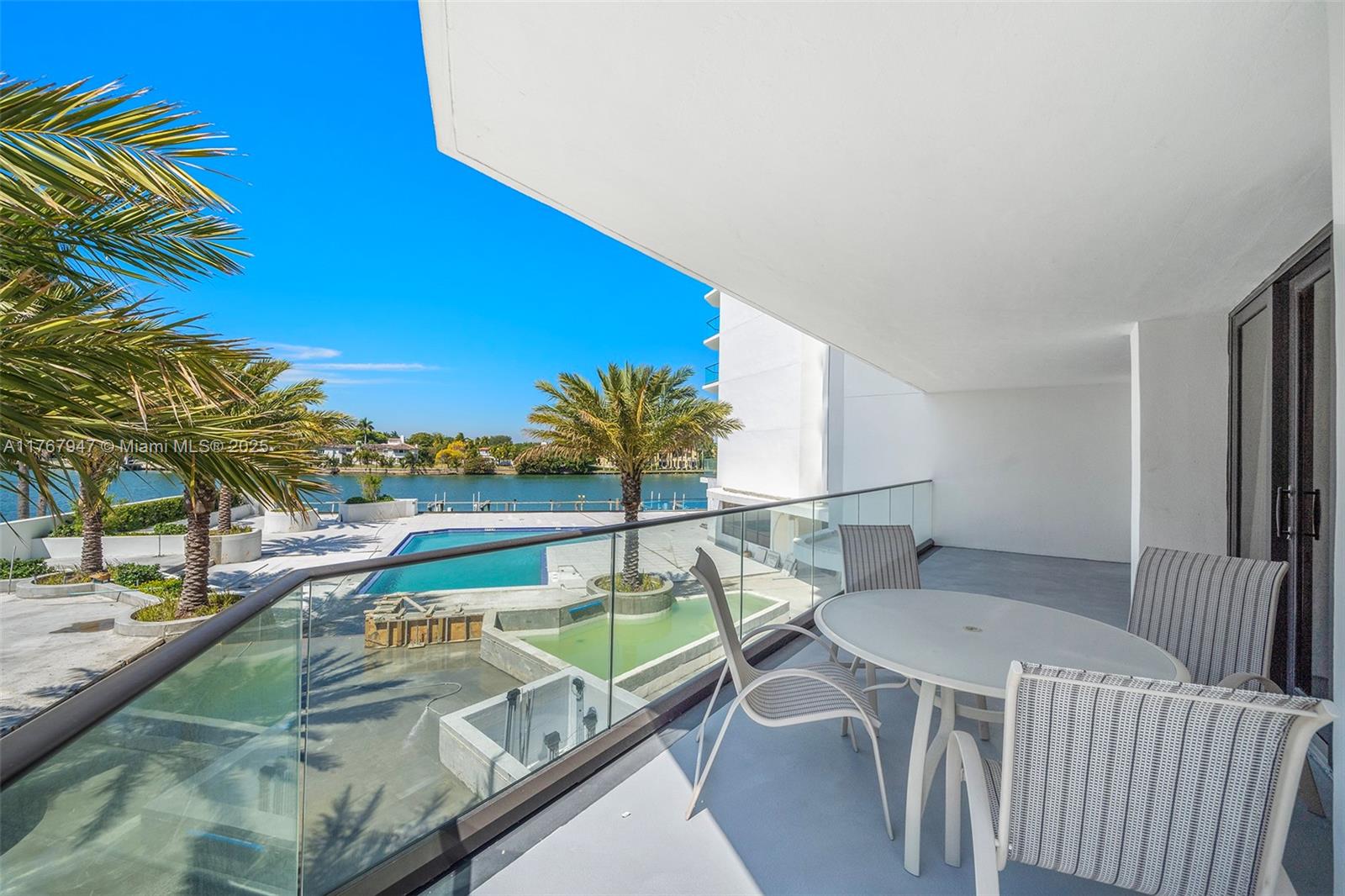 Miami Beach, Florida, 33140, United States, 3 Bedrooms Bedrooms, ,4 BathroomsBathrooms,Residential,For Sale,1745690