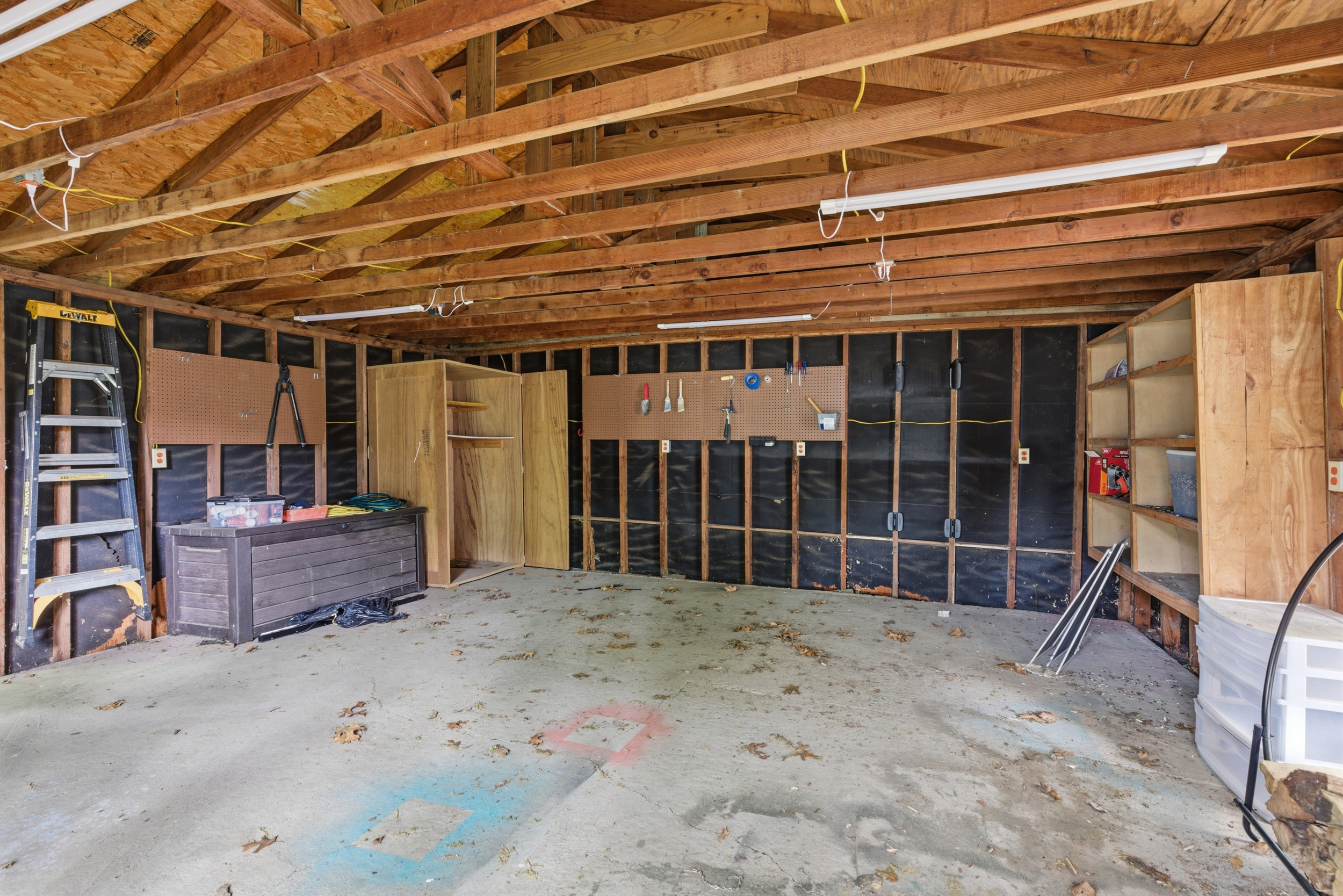  1207 N. College Street - 物件實景