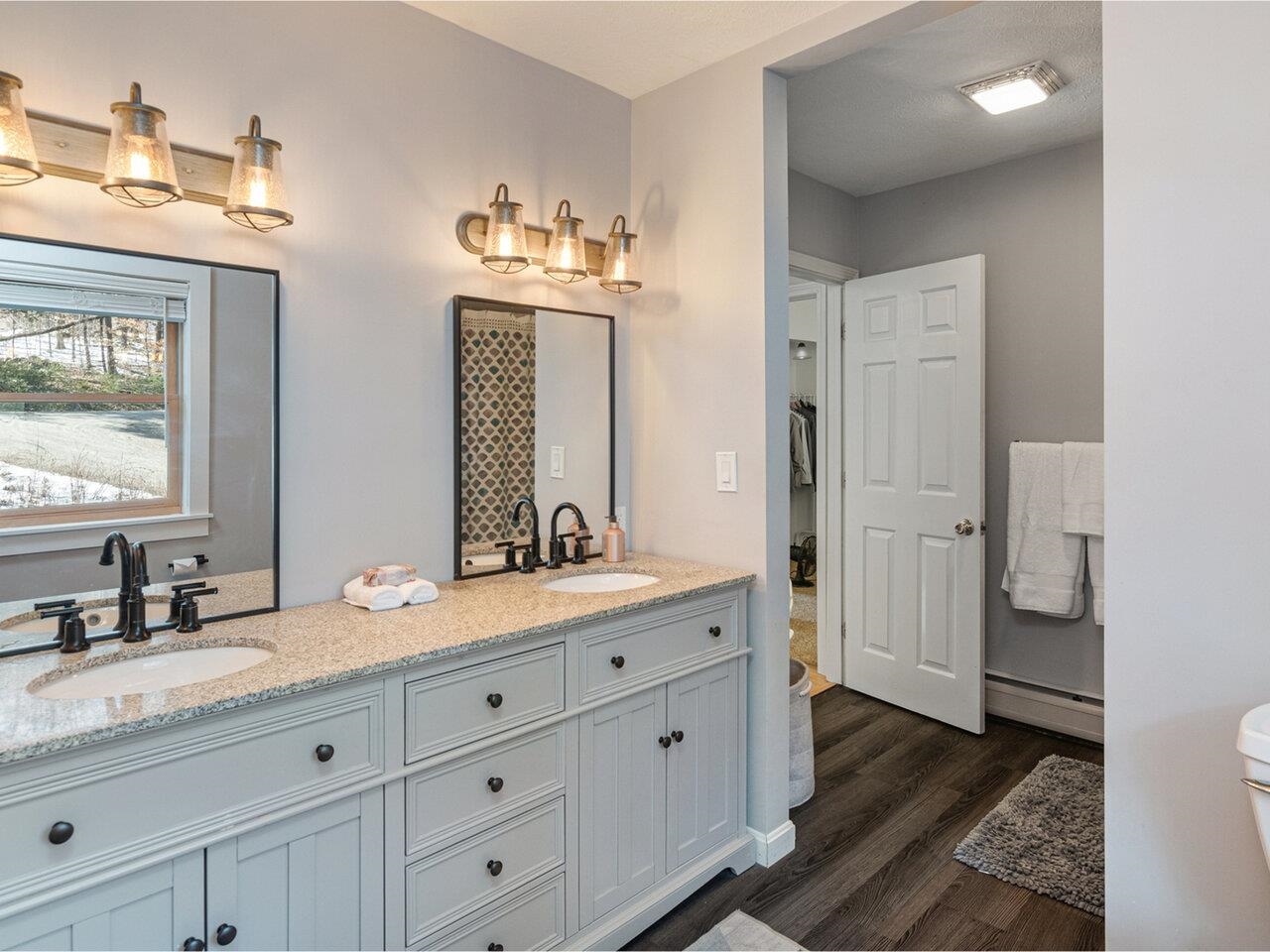 Underhill, Vermont, 05489, United States, 3 Bedrooms Bedrooms, ,2 BathroomsBathrooms,Residential,For Sale,1785113