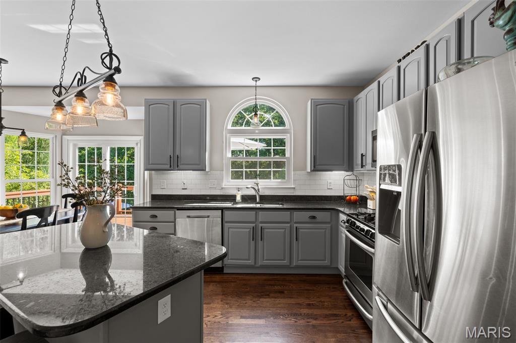 Wildwood, Missouri, 63040, United States, 5 Bedrooms Bedrooms, ,5 BathroomsBathrooms,Residential,For Sale,1941810