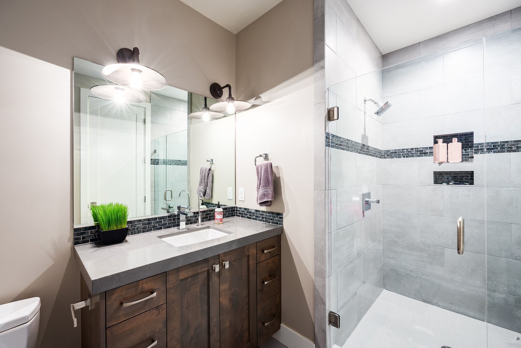  Mountain Contemporary Masterpiece with Panoramic Summit Creek Views - 物件實景