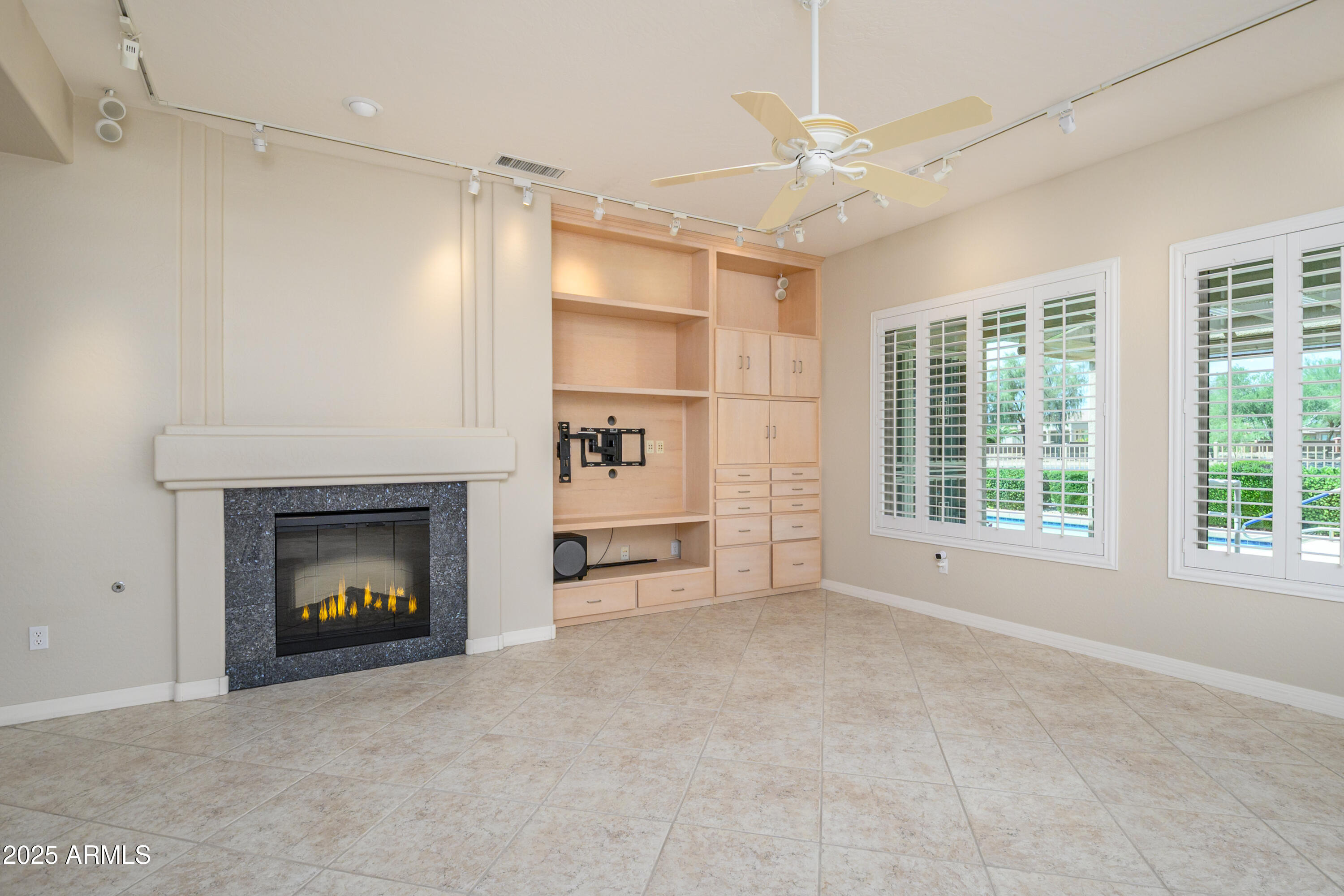 Surprise, Arizona, 85374, United States, 2 Bedrooms Bedrooms, ,Residential,For Sale,1932310