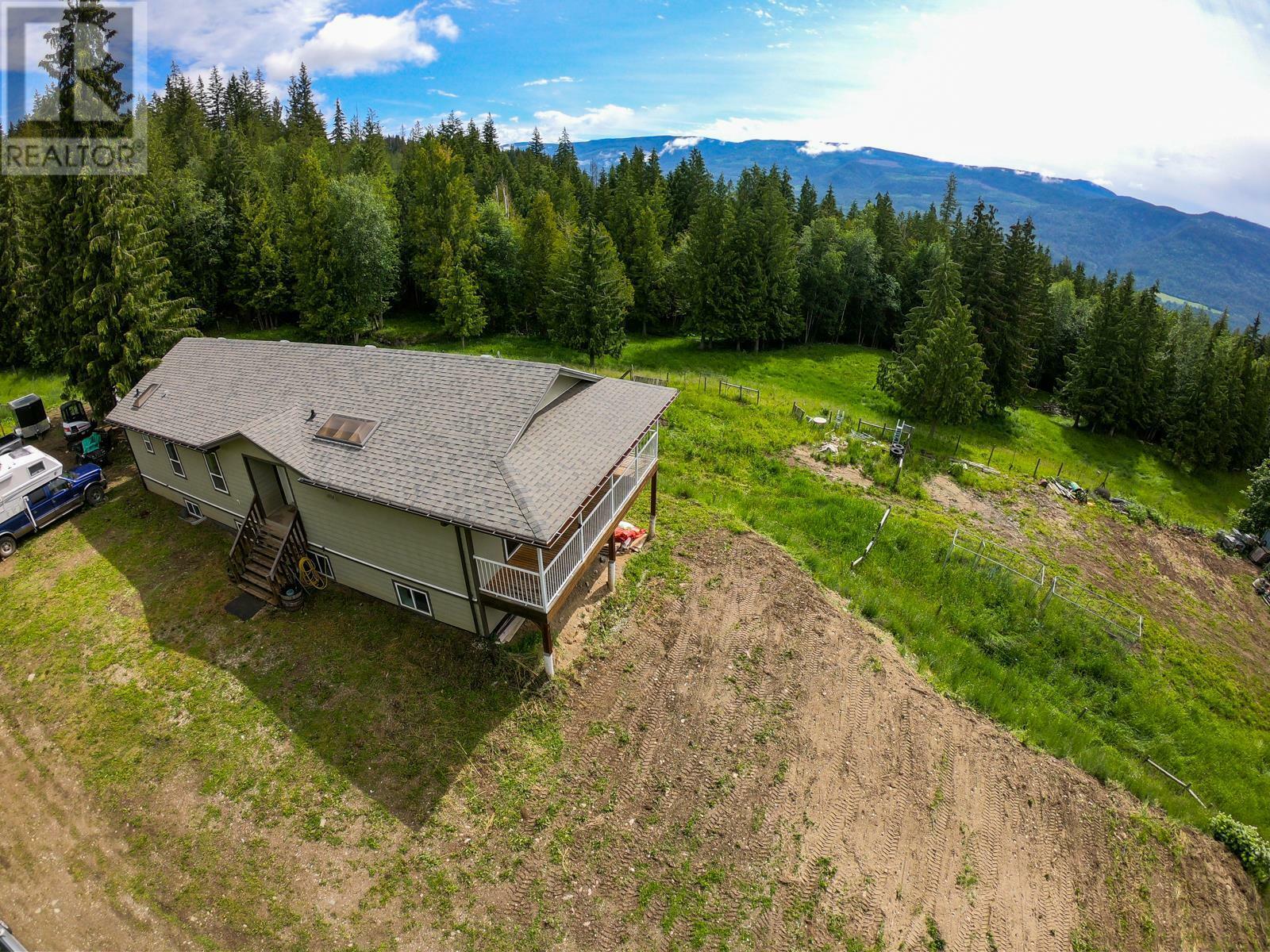 GRINDROD, British Columbia, V0E 1Y0, CA, 4 Bedrooms Bedrooms, ,2 BathroomsBathrooms,Residential,For Sale,1839130