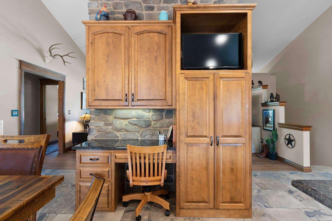 GREEN BAY, Wisconsin, 54302, United States, 3 Bedrooms Bedrooms, ,4 BathroomsBathrooms,Residential,For Sale,1818314