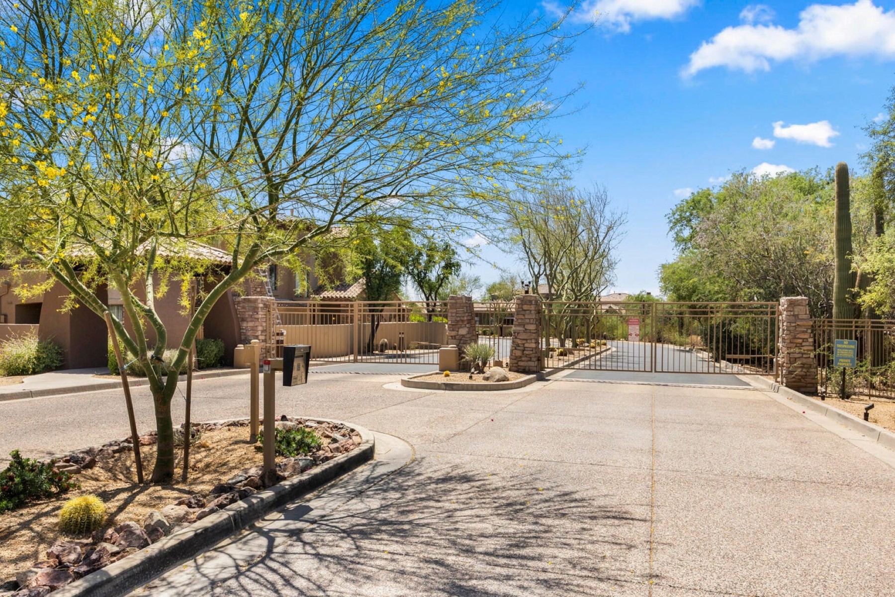  19550 N Grayhawk Drive  Scottsdale, AZ - 物件實景