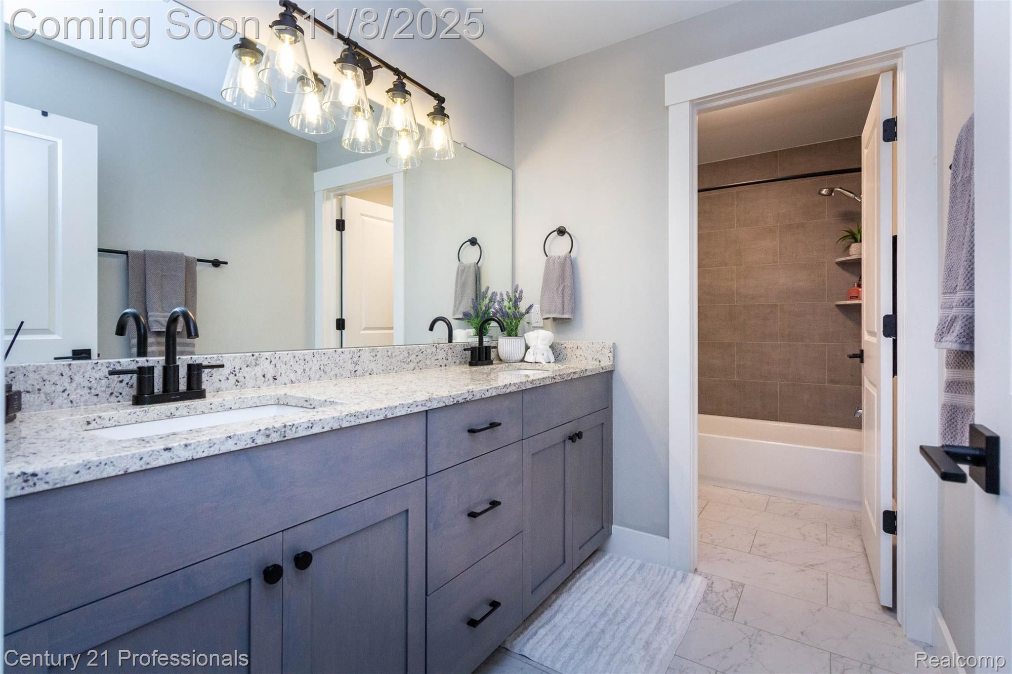 Macomb, Michigan, 48044, United States, 4 Bedrooms Bedrooms, ,3 BathroomsBathrooms,Residential,For Sale,1985765