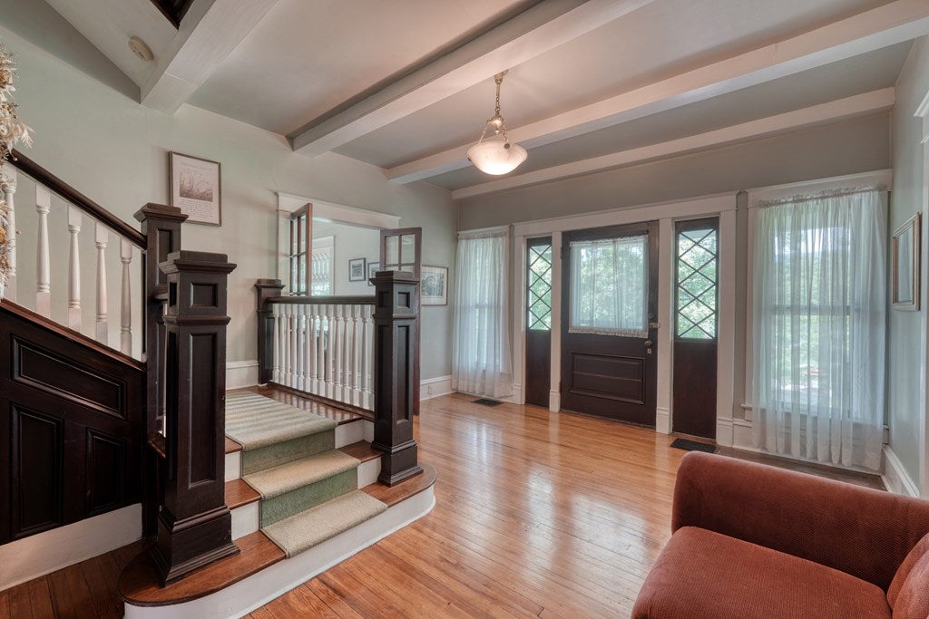 Andrews, North Carolina, 28901, United States, 5 Bedrooms Bedrooms, ,4 BathroomsBathrooms,Residential,For Sale,1912195
