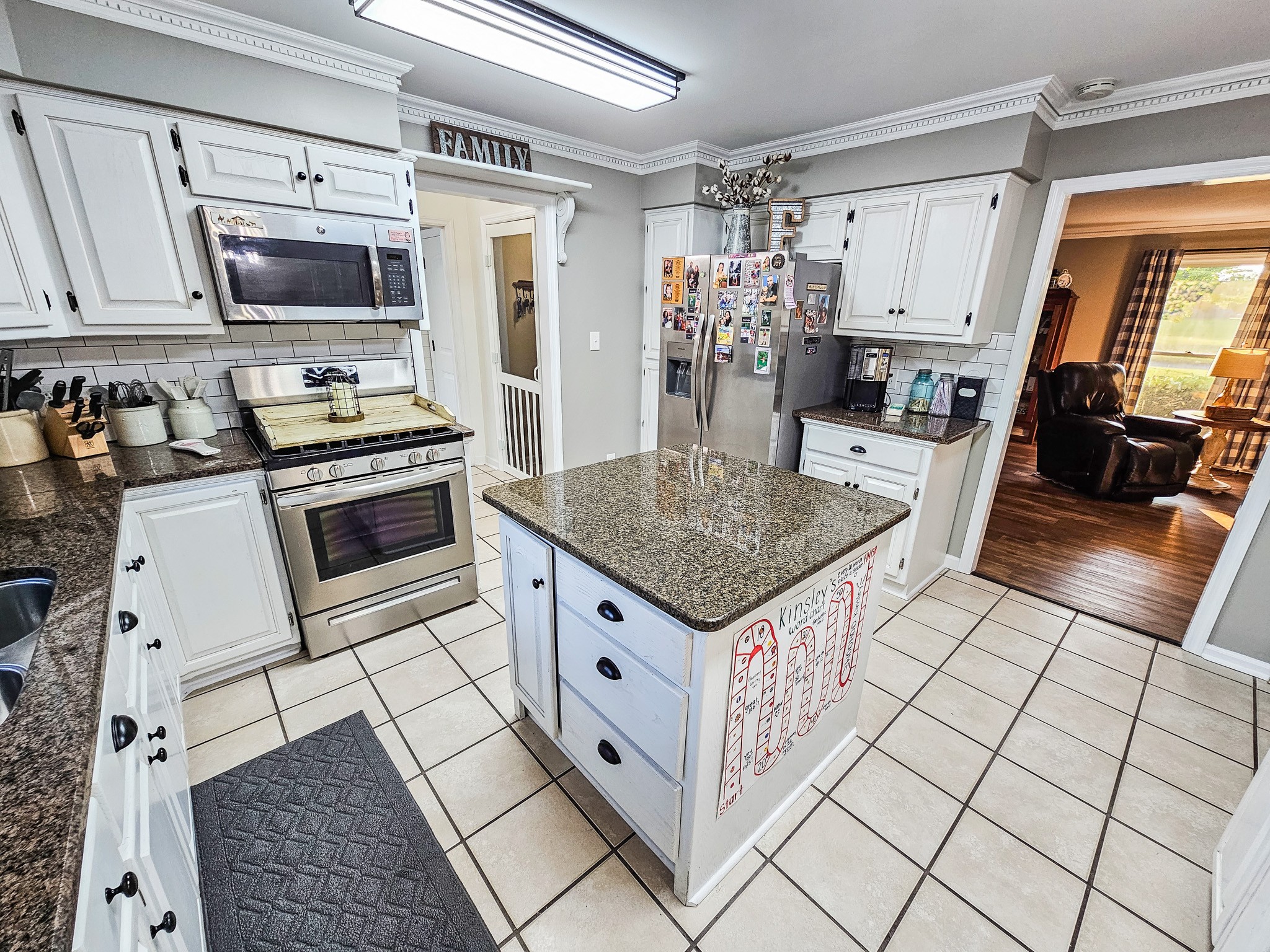 Tullahoma, Tennessee, 37388, United States, 3 Bedrooms Bedrooms, ,4 BathroomsBathrooms,Residential,For Sale,1794204