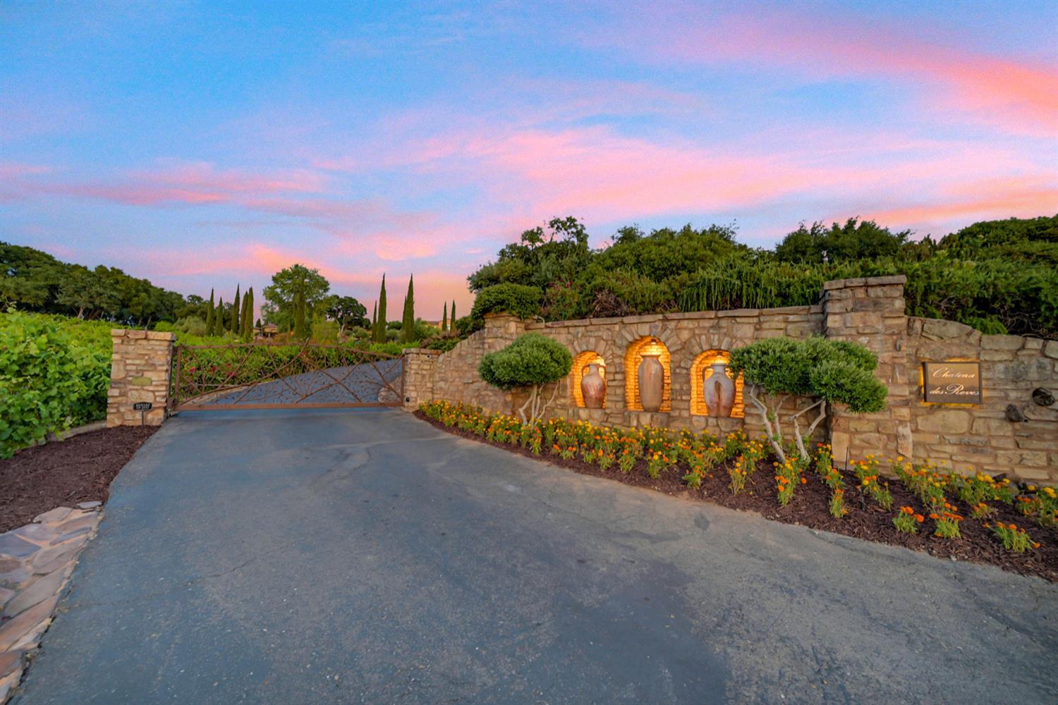 Loomis, California, 95650, United States, 6 Bedrooms Bedrooms, ,6 BathroomsBathrooms,Residential,For Sale,1908935