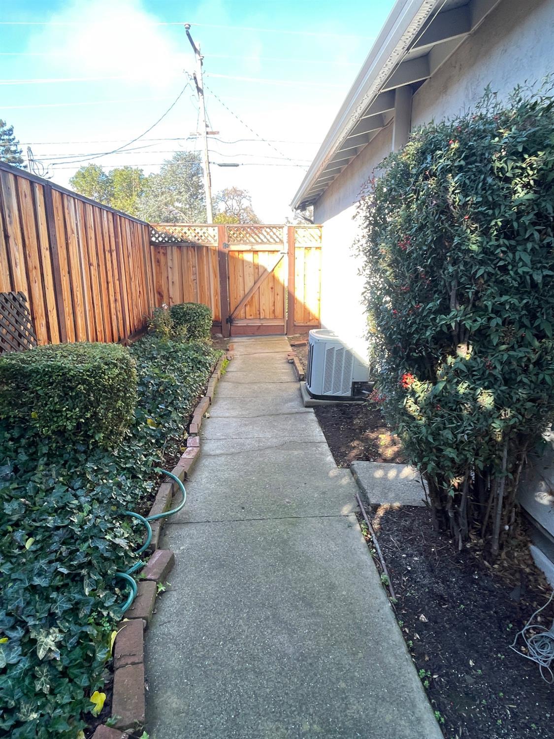 Concord, California, 94521, United States, 3 Bedrooms Bedrooms, ,2 BathroomsBathrooms,Residential,For Sale,2005120