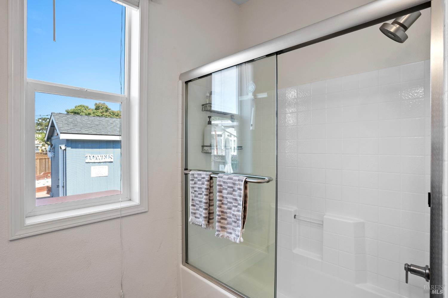 San Rafael, California, 94903, United States, 3 Bedrooms Bedrooms, ,2 BathroomsBathrooms,Residential,For Sale,1907707
