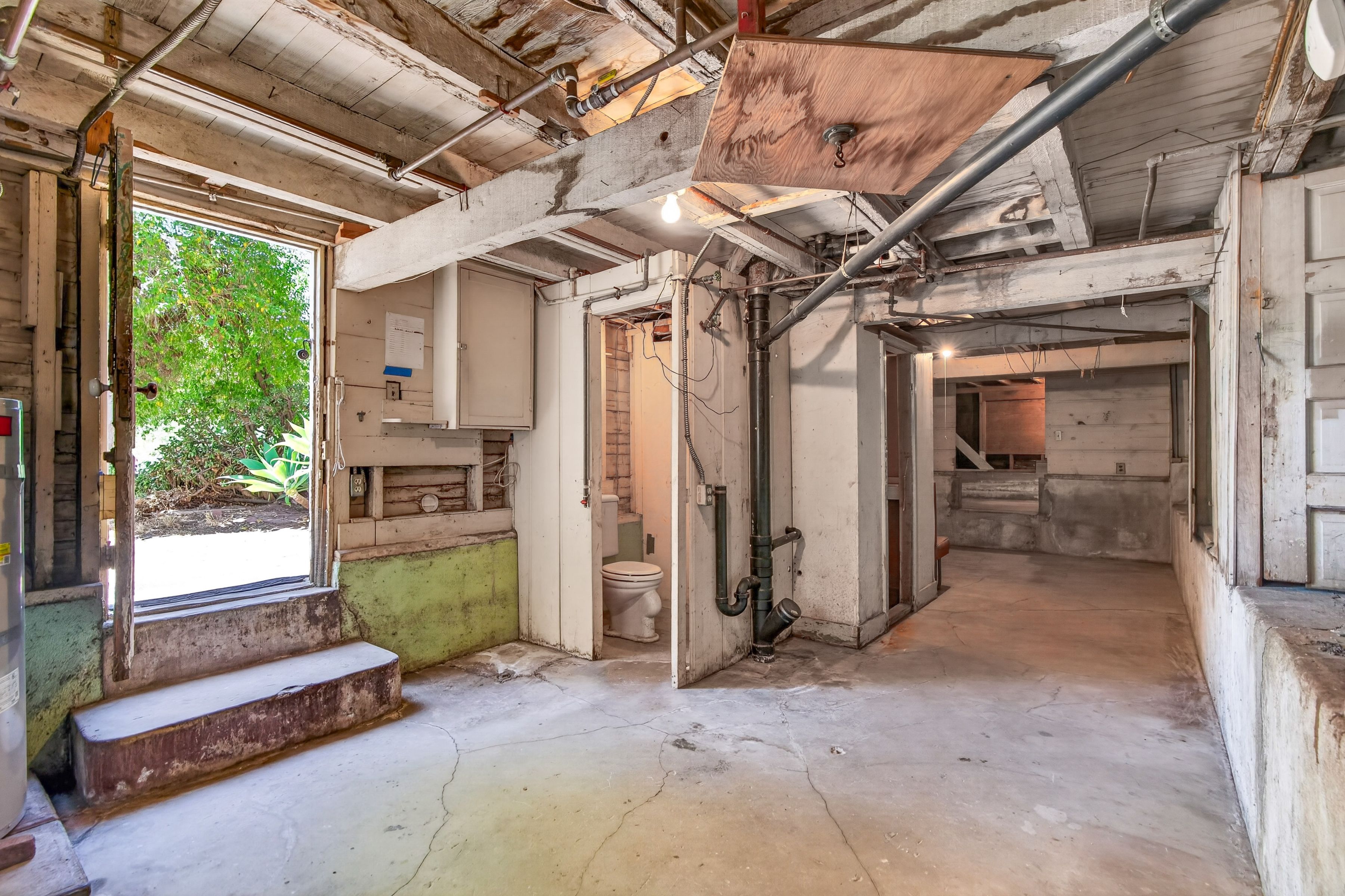  2840   Herkimer St - 物件實景