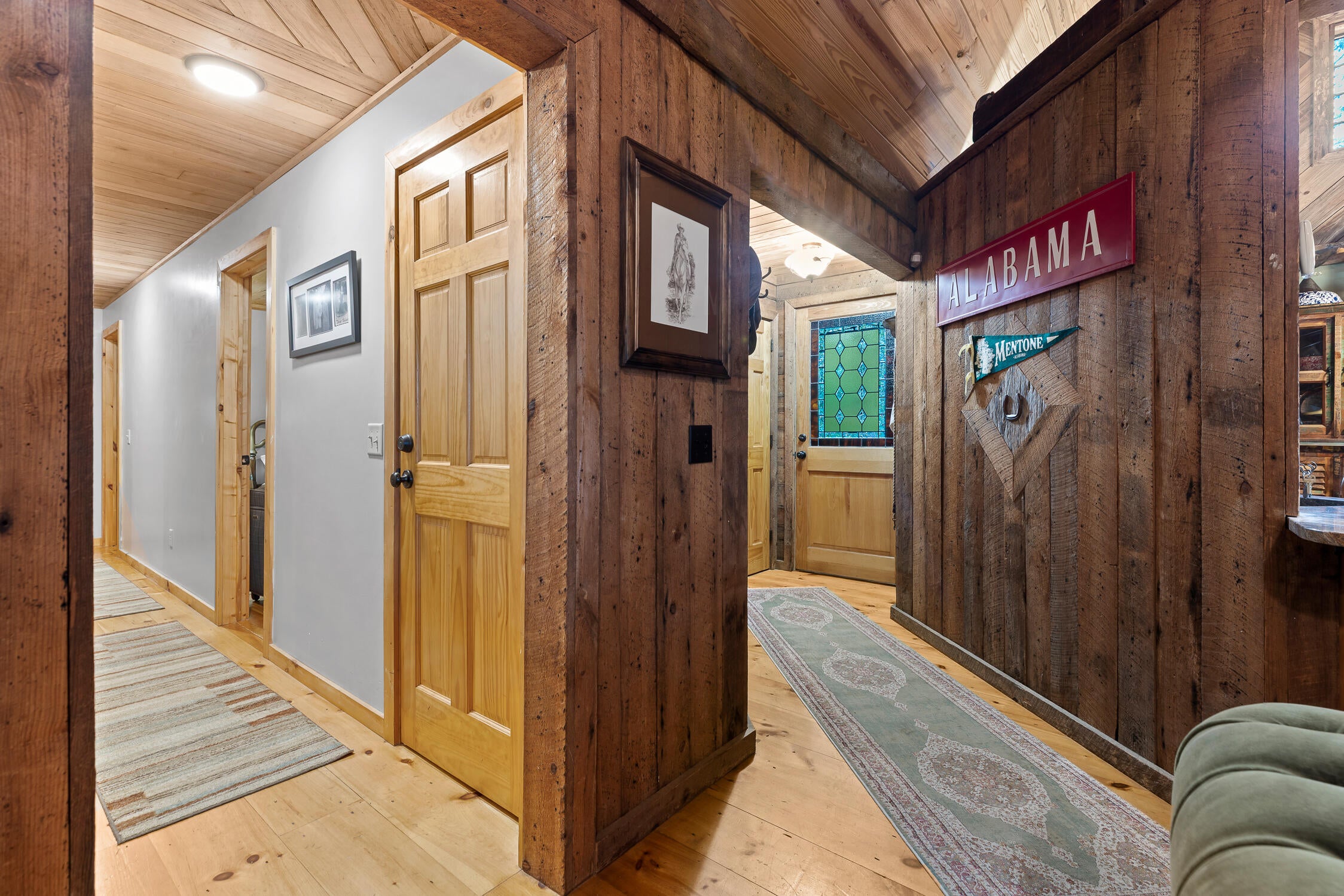 Mentone, Alabama, 35984, United States, 3 Bedrooms Bedrooms, ,2 BathroomsBathrooms,Residential,For Sale,1977298