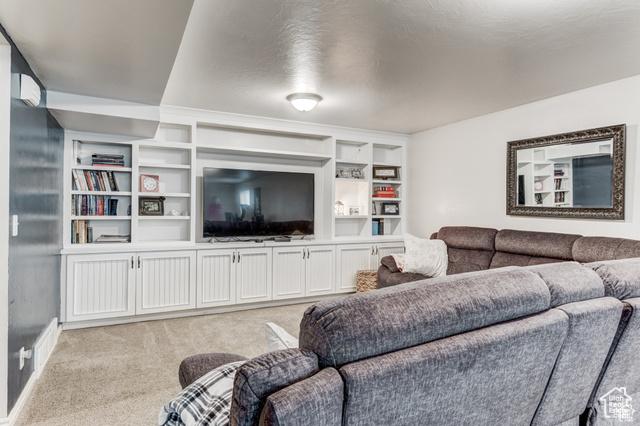 North Logan, Utah, 84341, United States, 6 Bedrooms Bedrooms, ,3 BathroomsBathrooms,Residential,For Sale,1879304