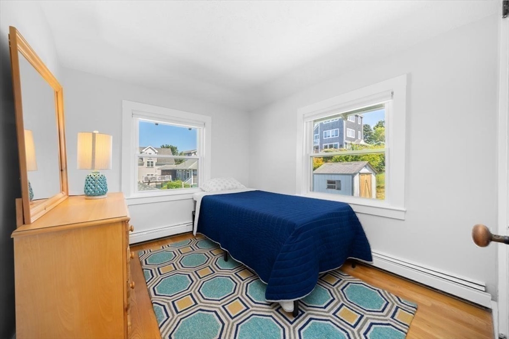 Hull, Massachusetts, 02045, United States, 4 Bedrooms Bedrooms, ,1 BathroomBathrooms,Residential,For Sale,1919766