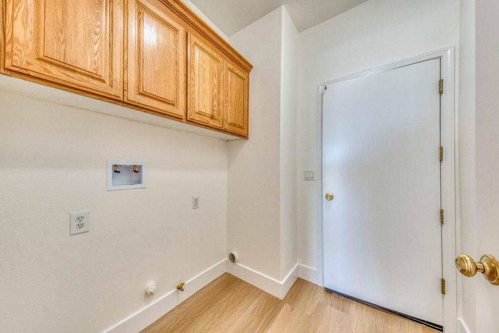 Salinas, California, 93906, United States, 4 Bedrooms Bedrooms, ,2 BathroomsBathrooms,Residential,For Sale,2048562