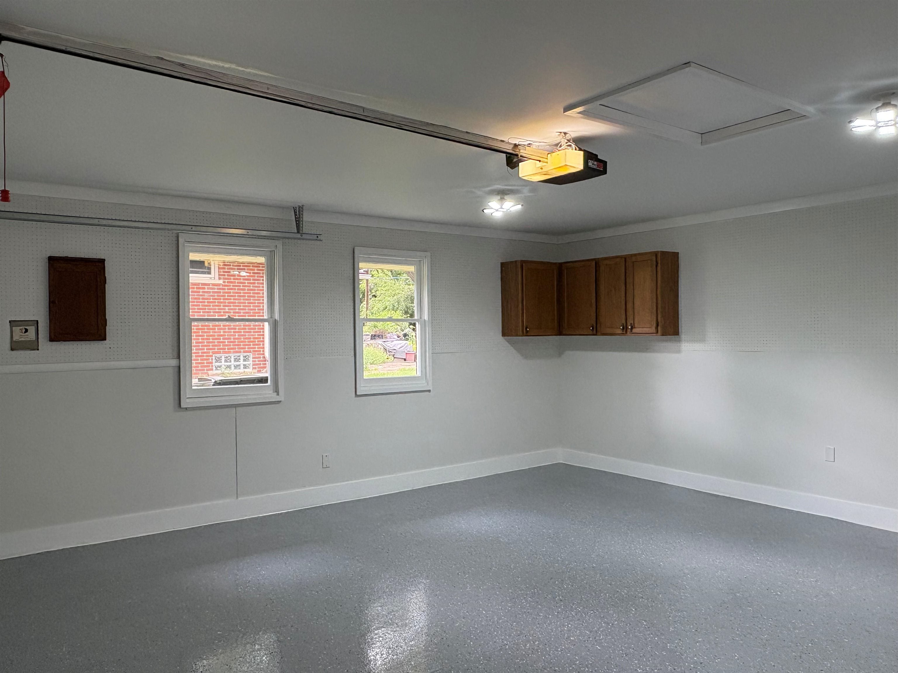 Rochester Hills, Michigan, 48307, United States, 3 Bedrooms Bedrooms, ,3 BathroomsBathrooms,Residential,For Sale,1909287