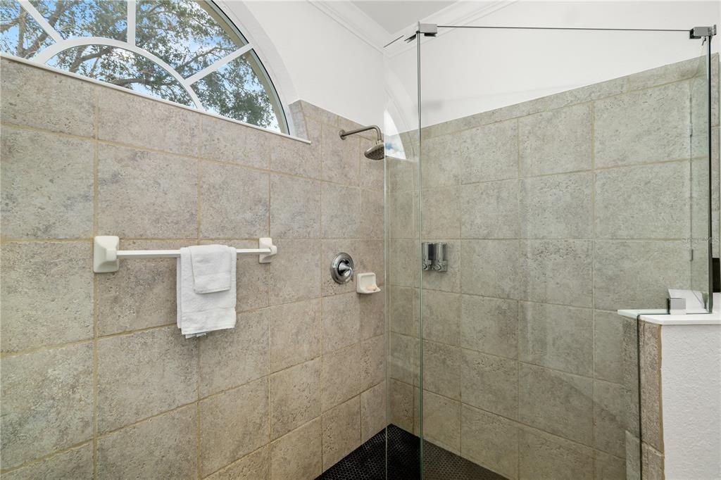 Bradenton, Florida, 34212, United States, 4 Bedrooms Bedrooms, ,4 BathroomsBathrooms,Residential,For Sale,1721021