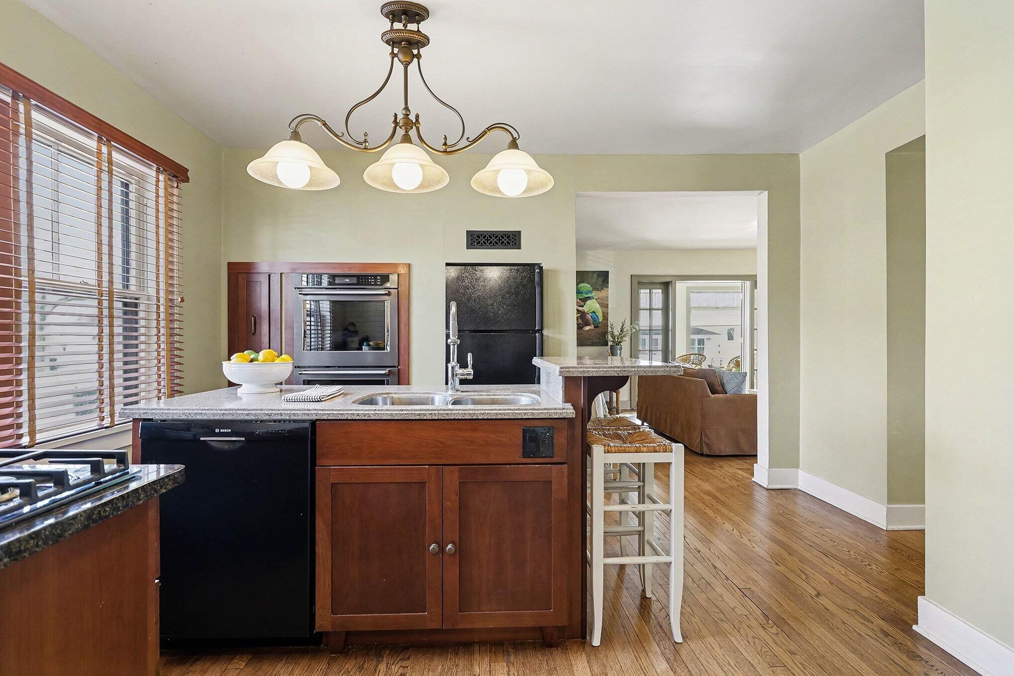 St. Joseph, Michigan, 49085, United States, 3 Bedrooms Bedrooms, ,3 BathroomsBathrooms,Residential,For Sale,2007761