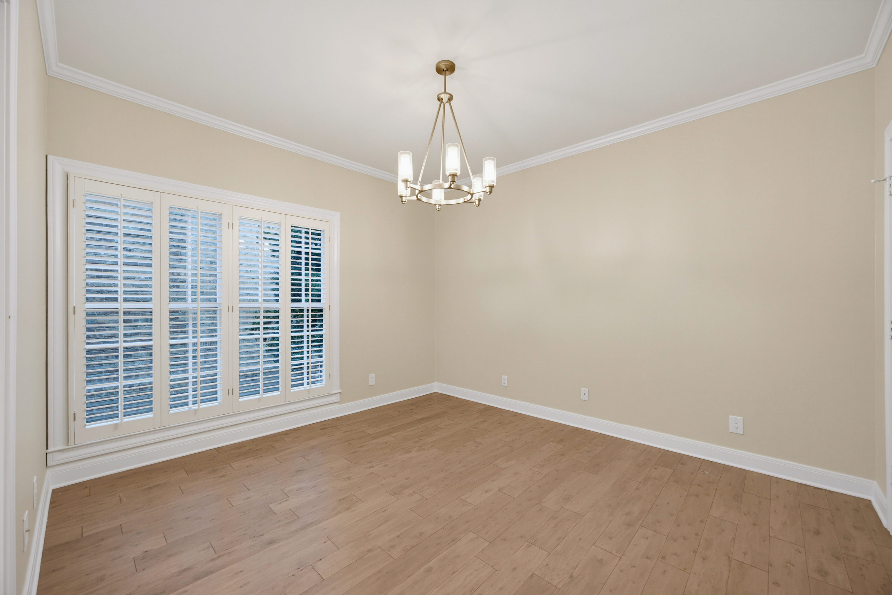  Highland Park Fabulous Three Bedroom Corner Condo at The Savoy, HPISD - 物件實景