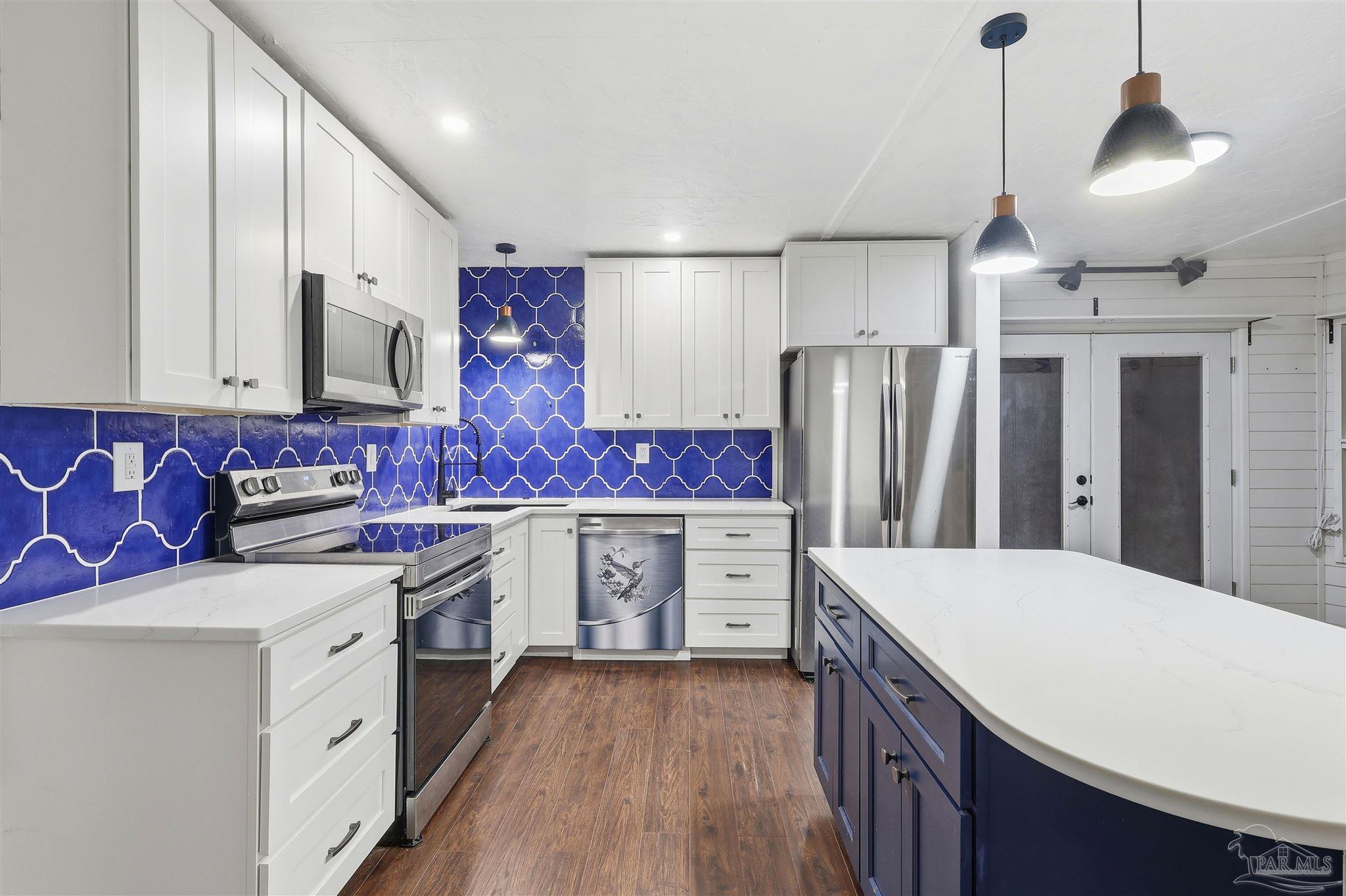 Milton, Florida, 32583, United States, 3 Bedrooms Bedrooms, ,4 BathroomsBathrooms,Residential,For Sale,1991354