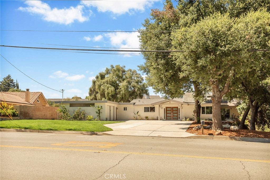 Redlands, California, 92373, United States, 4 Bedrooms Bedrooms, ,4 BathroomsBathrooms,Residential,For Sale,1900605