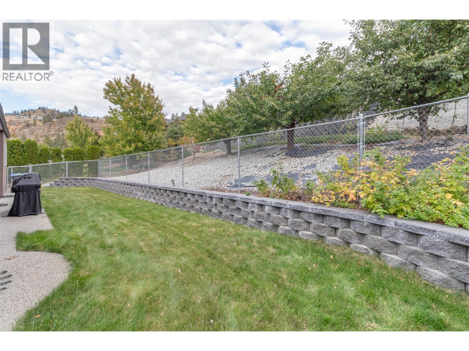 WEST KELOWNA, British Columbia, V1Y 6G1, CA, 5 Bedrooms Bedrooms, ,3 BathroomsBathrooms,Residential,For Sale,1892730